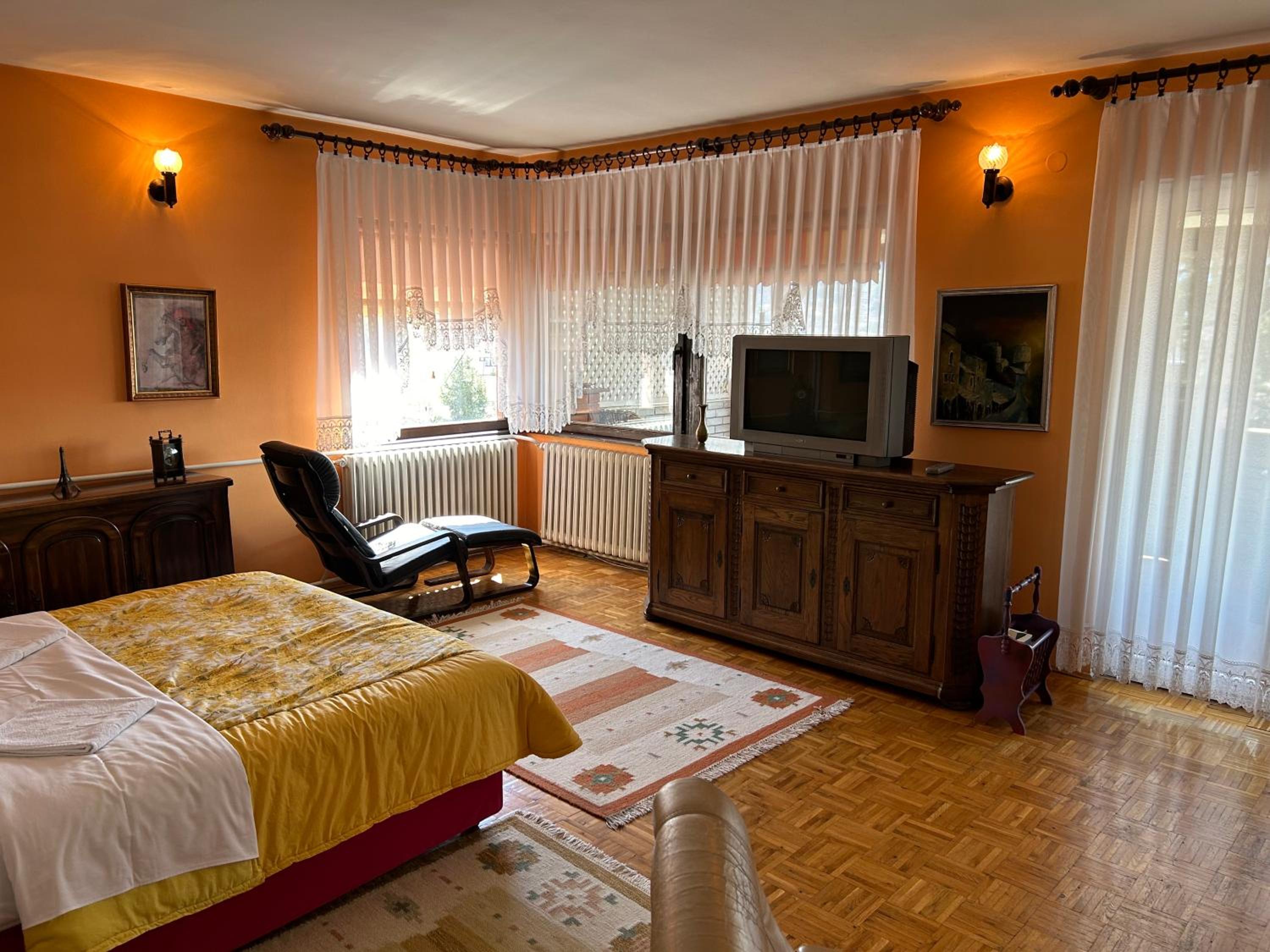 Hondo Rooms & Apartments