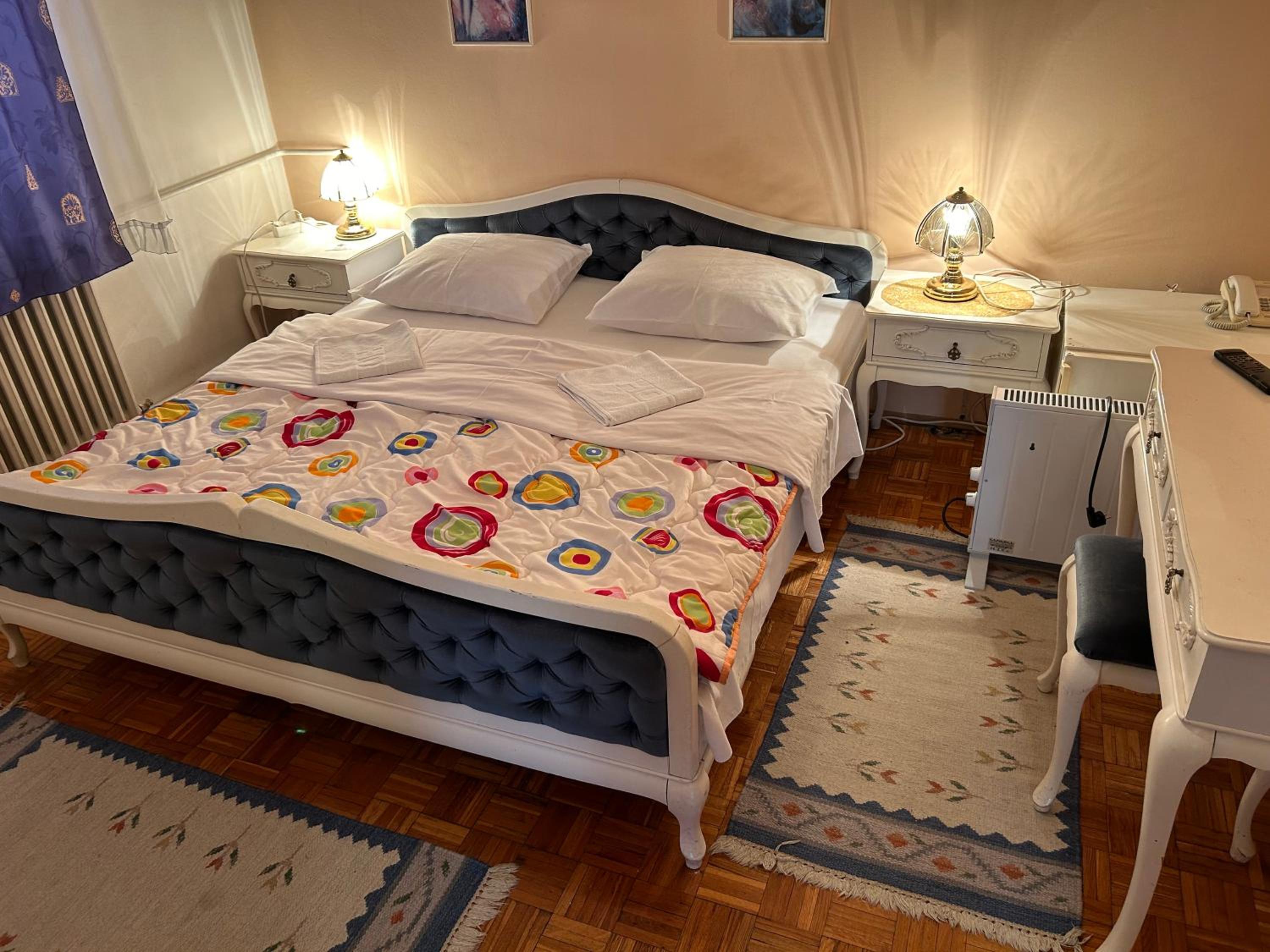 Hondo Rooms & Apartments