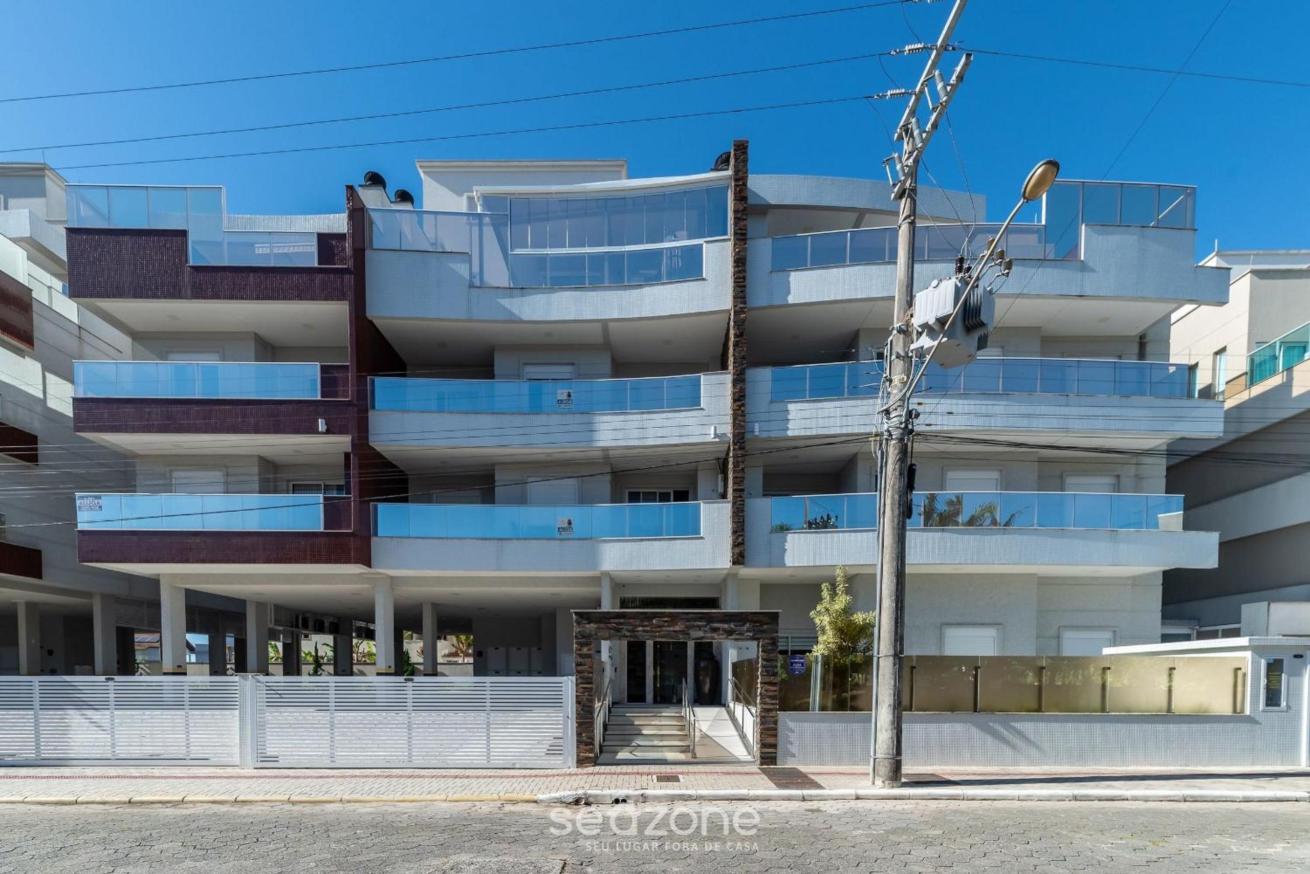 Modern 2B Apt 80m from Mariscal IML0107