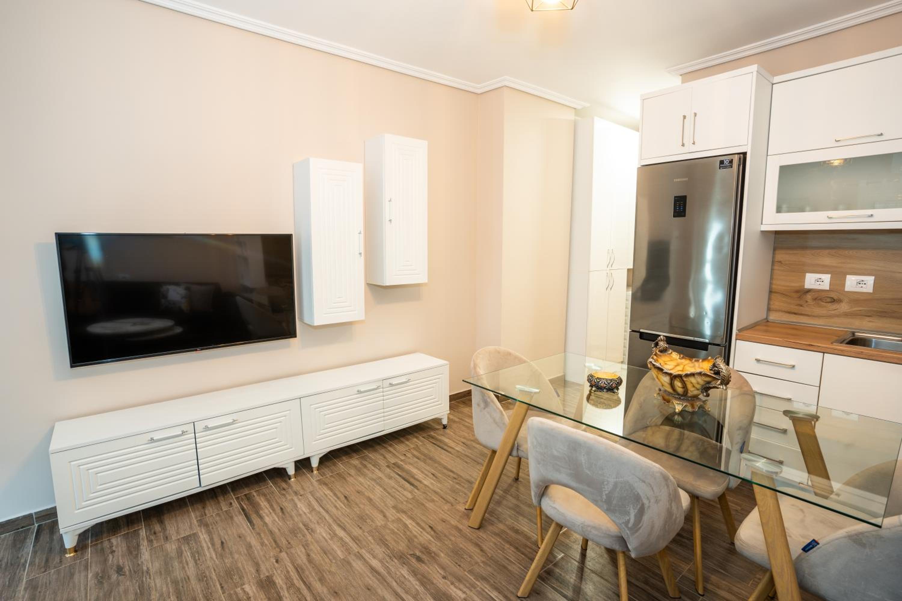 Sunnydream Apartaments Saranda