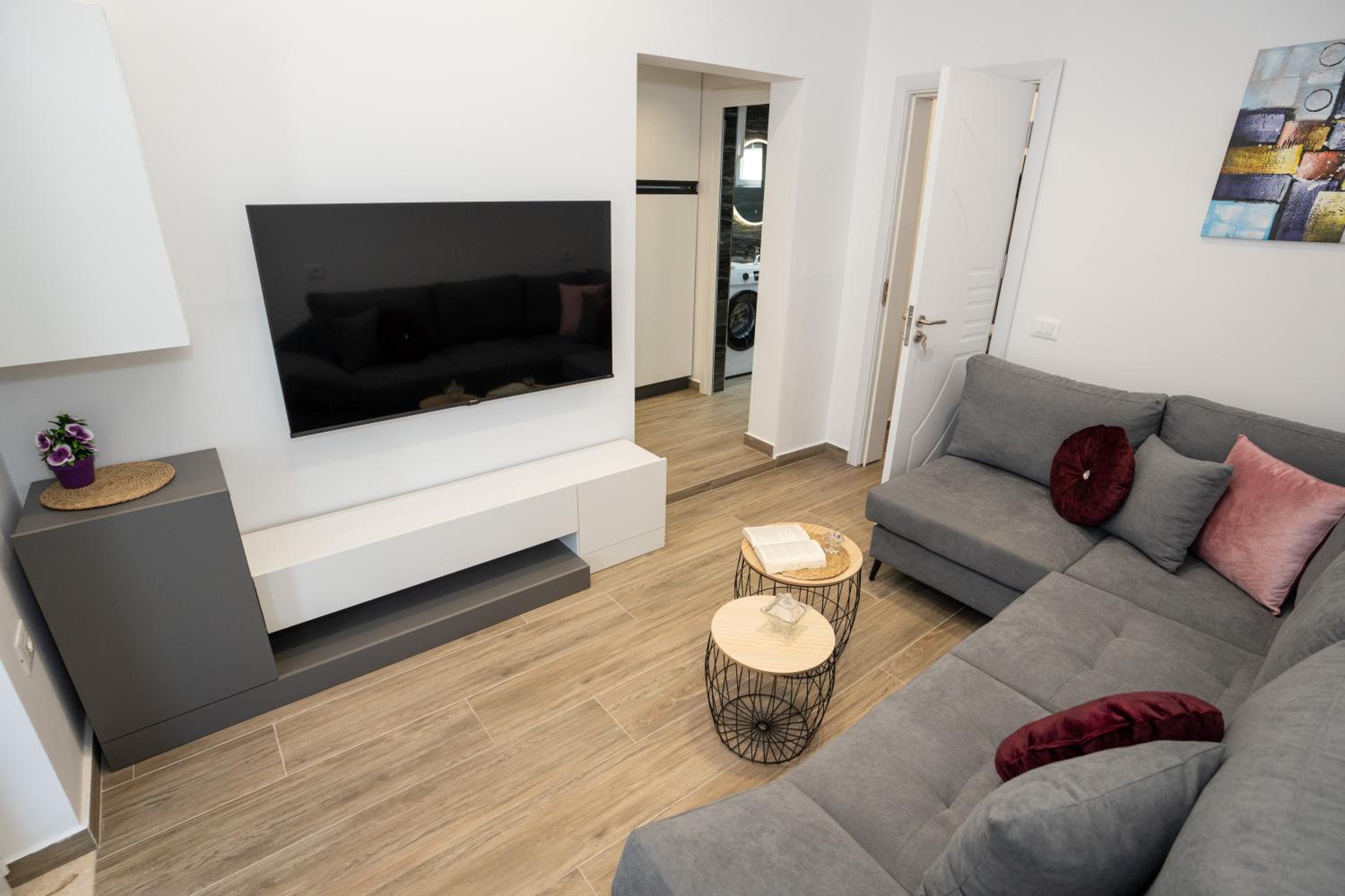 Sunnydream Apartaments Saranda