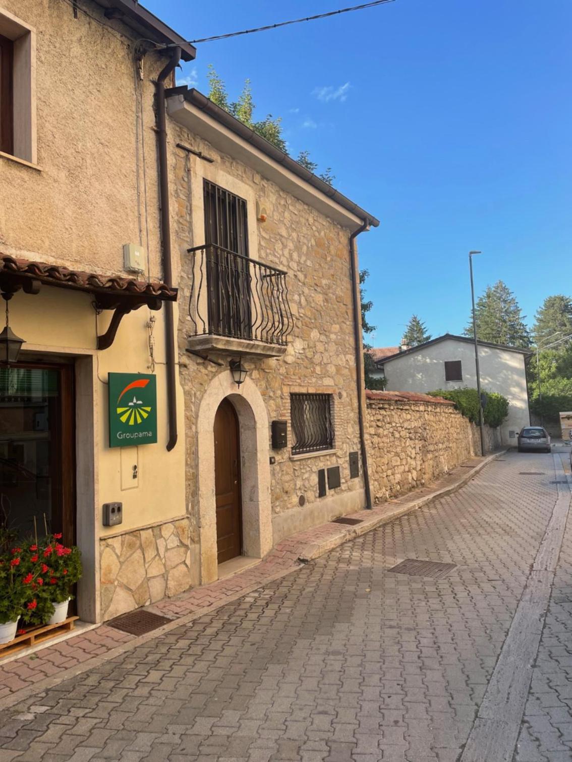 18th Century Samnium Stone Residence photo 4