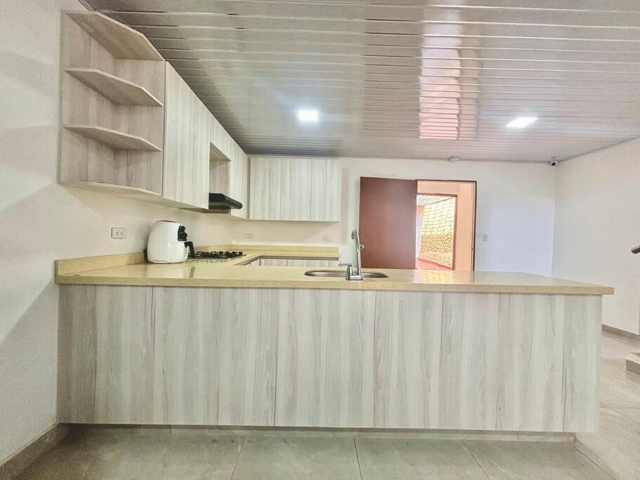 Casa colonial - Jacuzzi - cerca al parque principal - lundry - Tv