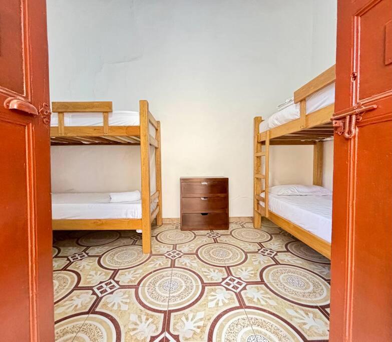Casa colonial - Jacuzzi - cerca al parque principal - lundry - Tv