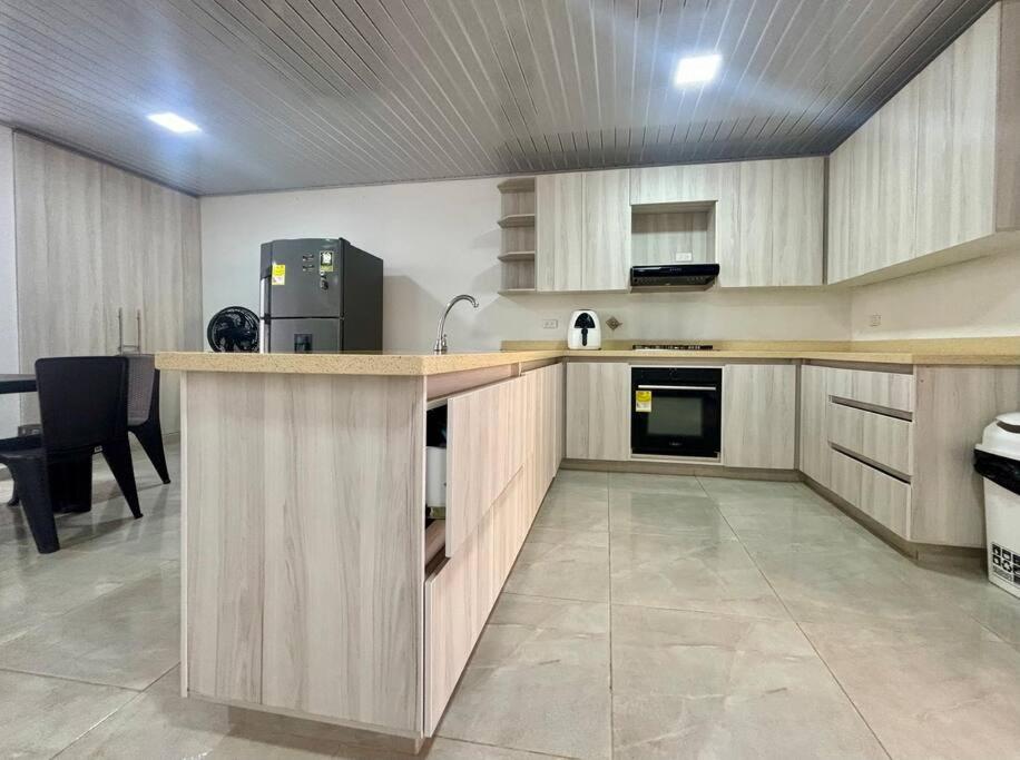 Casa colonial - Jacuzzi - cerca al parque principal - lundry - Tv