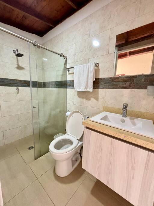 Casa colonial - Jacuzzi - cerca al parque principal - lundry - Tv
