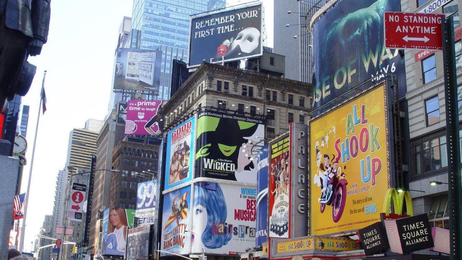 Luxurious Apartment in Times Square NYC - 30-Day Min Stay
