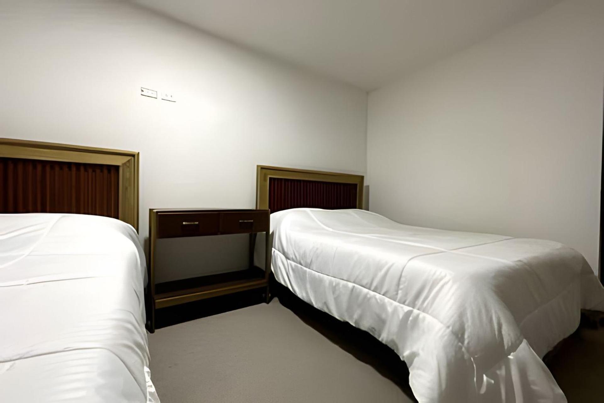 GL Hostal Baq