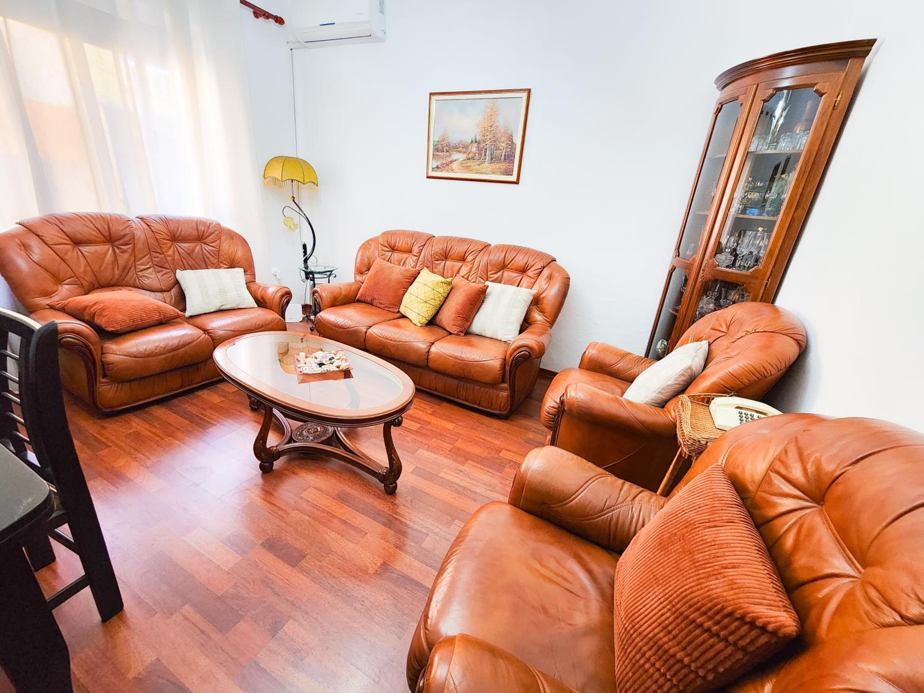 Apartment Sweet Vintage