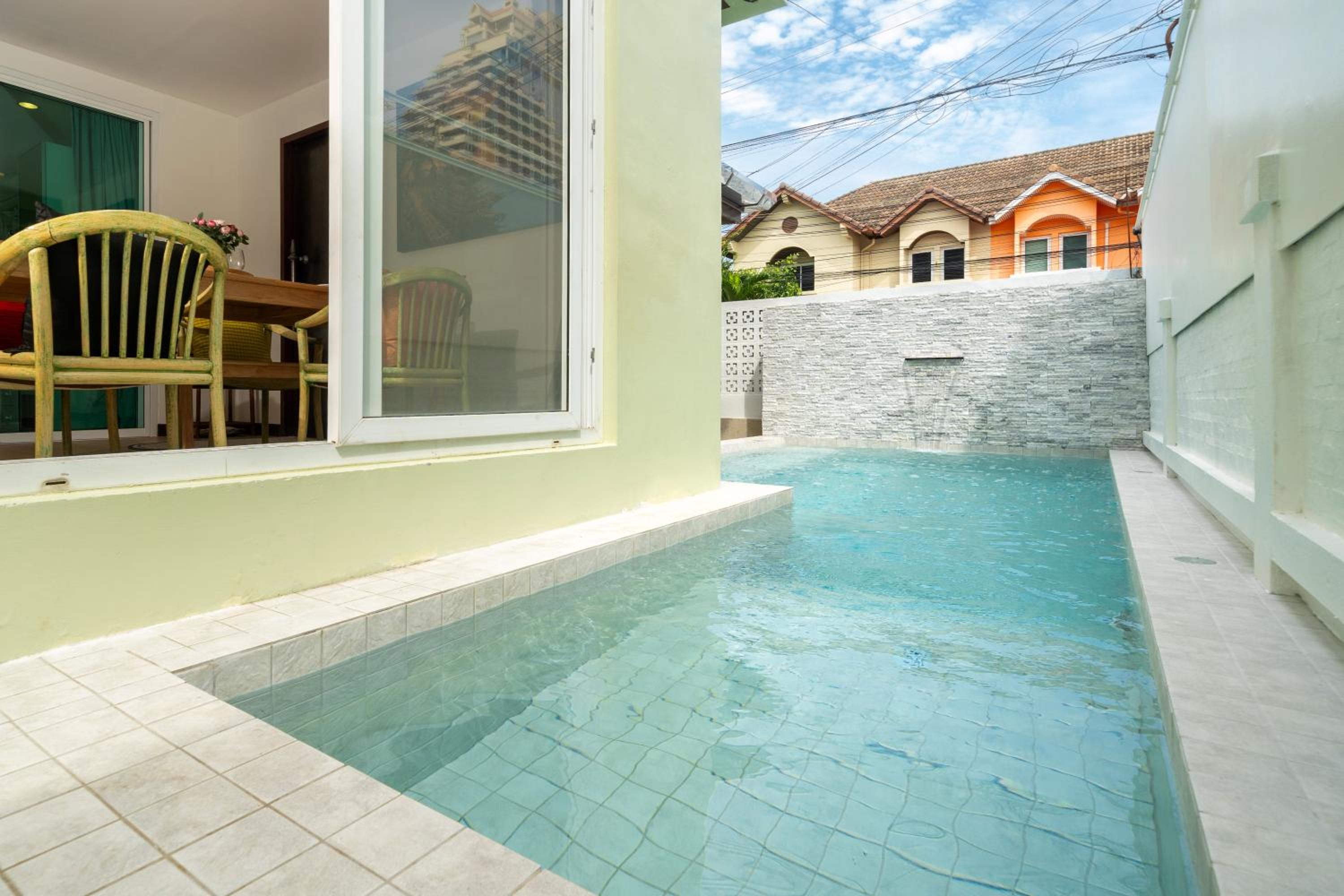 Bangla Patong Pool Villas with 4 Villas different designs choose fro, photo before Book