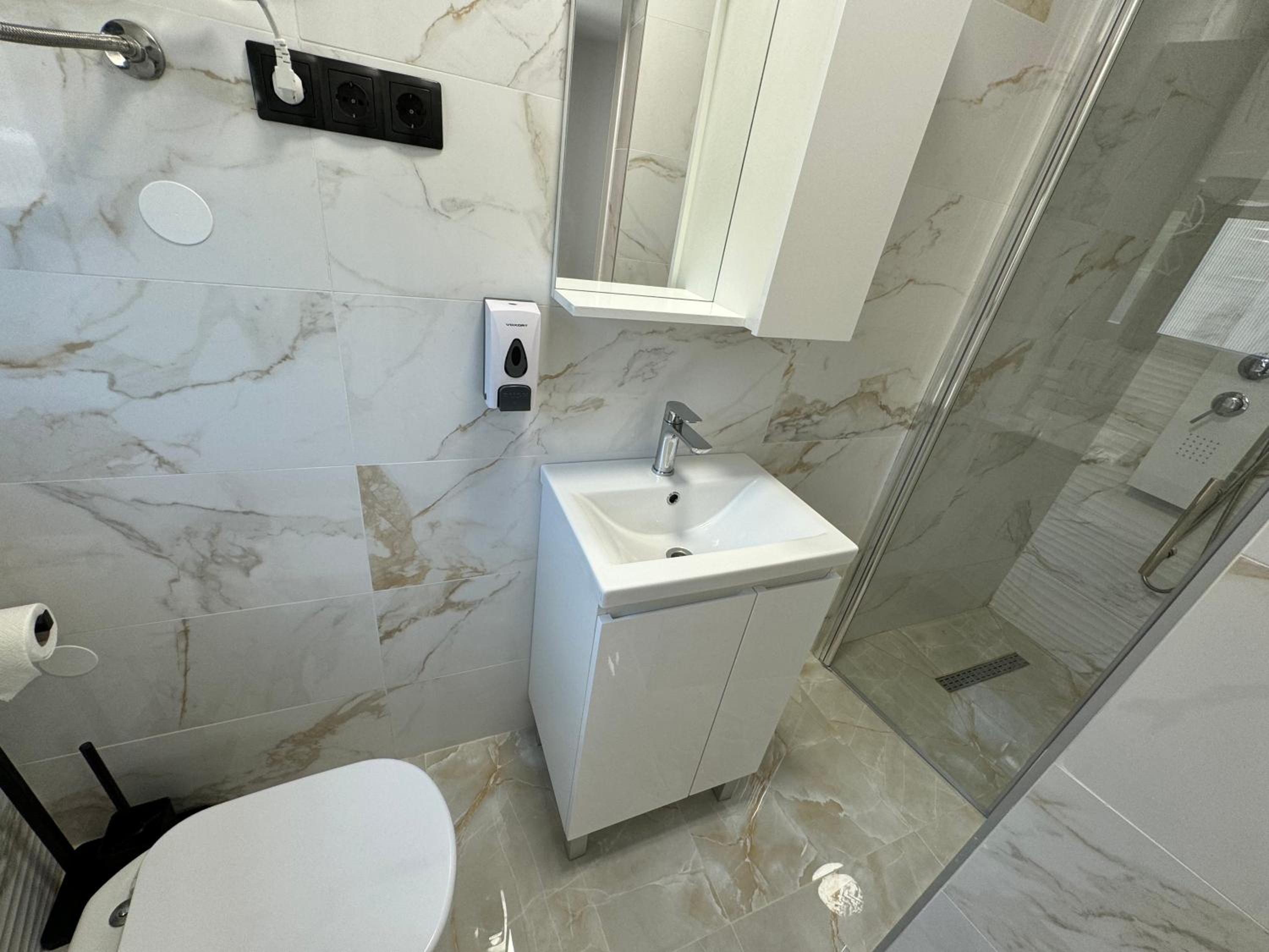 Apartmani Curic beachfront by Pag tours