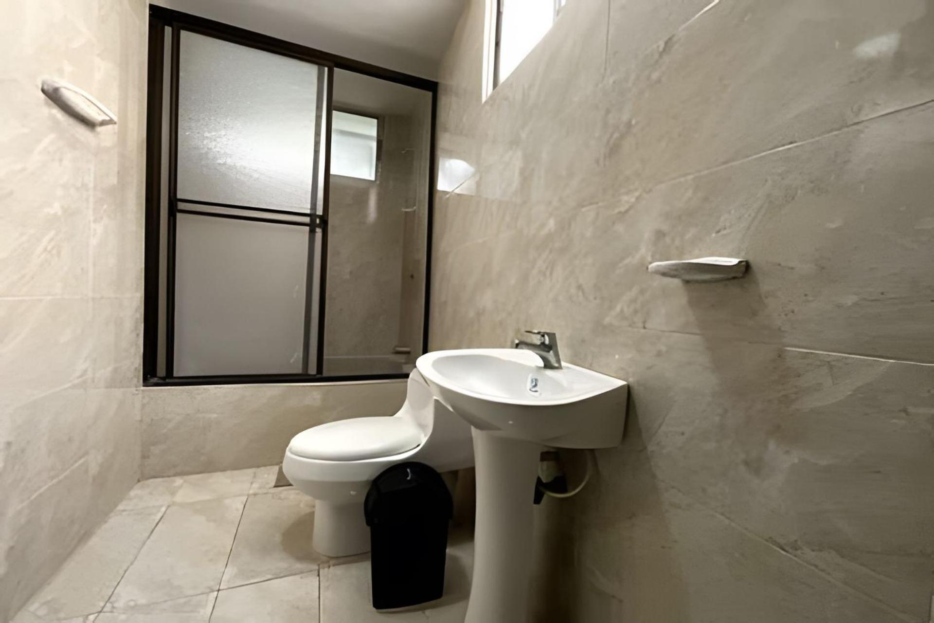 GL Hostal Baq