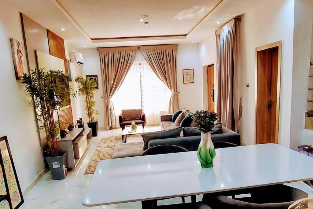 3 Bedroom with Full Kitchen "A cozy and Serenity Villa in the heart of Lekki" view 5