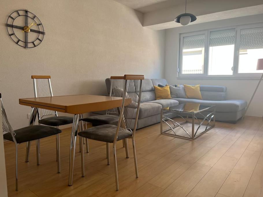 Cozy apartment in Ohrid with free parking view 3
