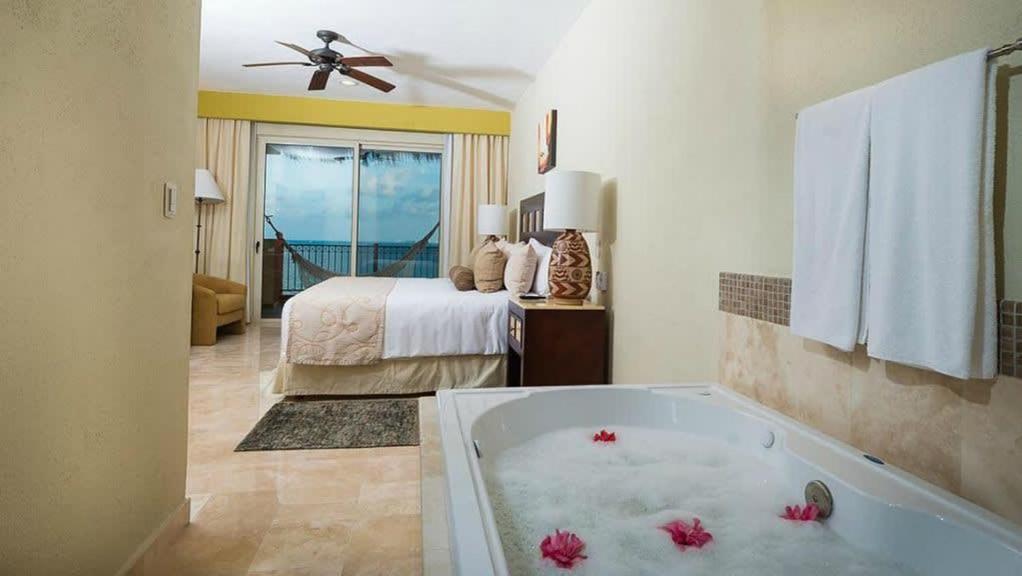 2BD Del Palmar: Cancun Luxury Resort