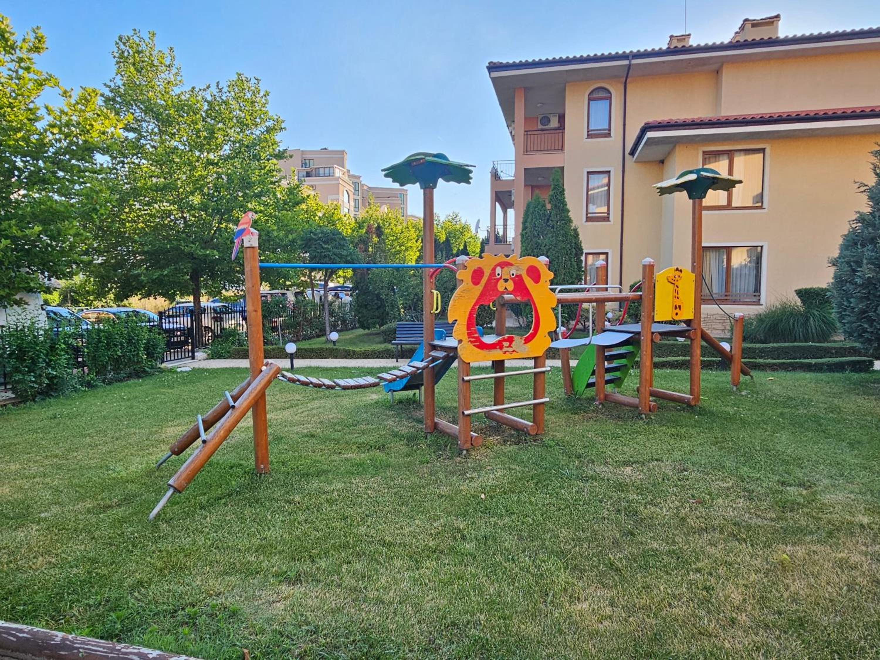 Apartments Anna on Saint Vlas