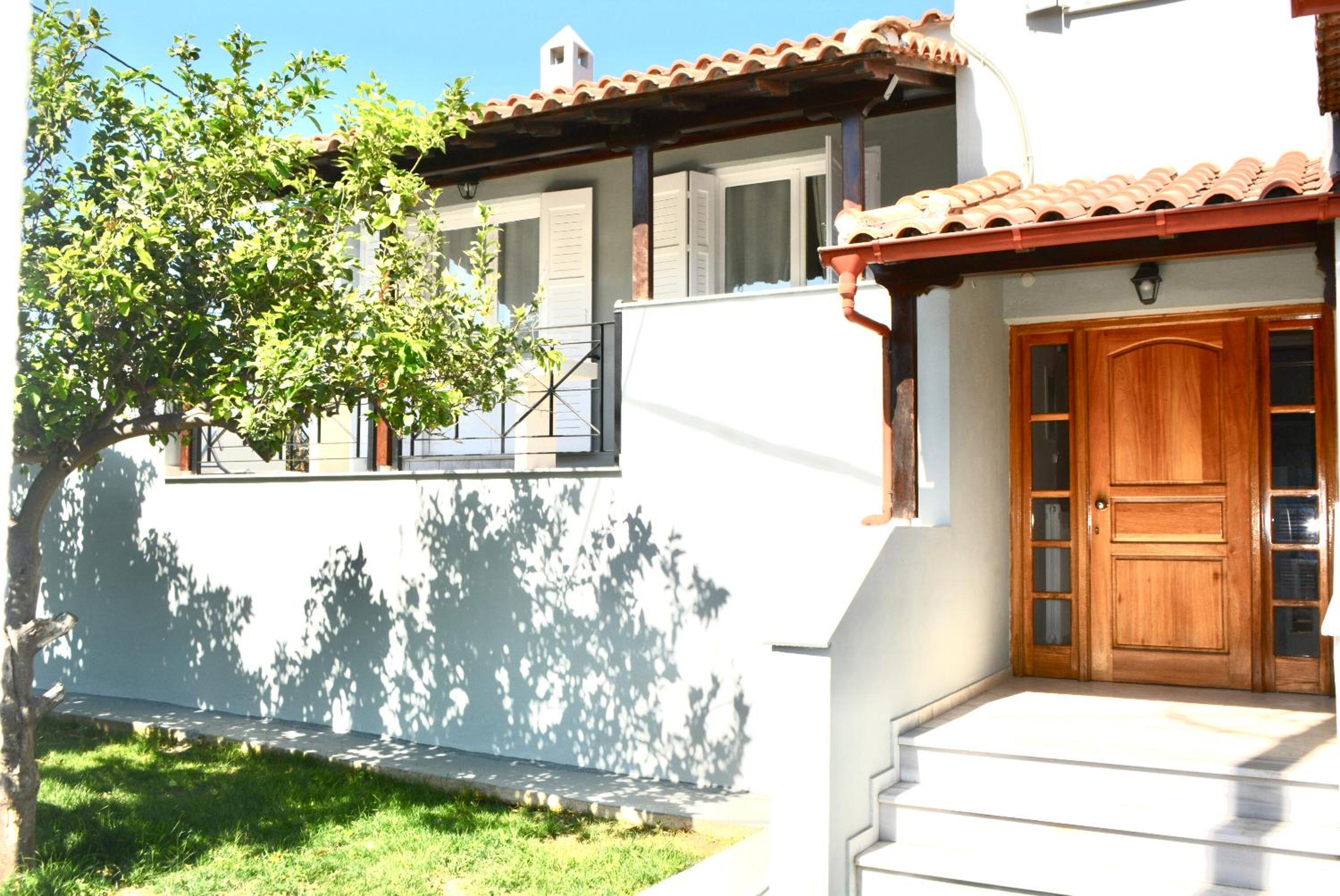 Ilias Village
