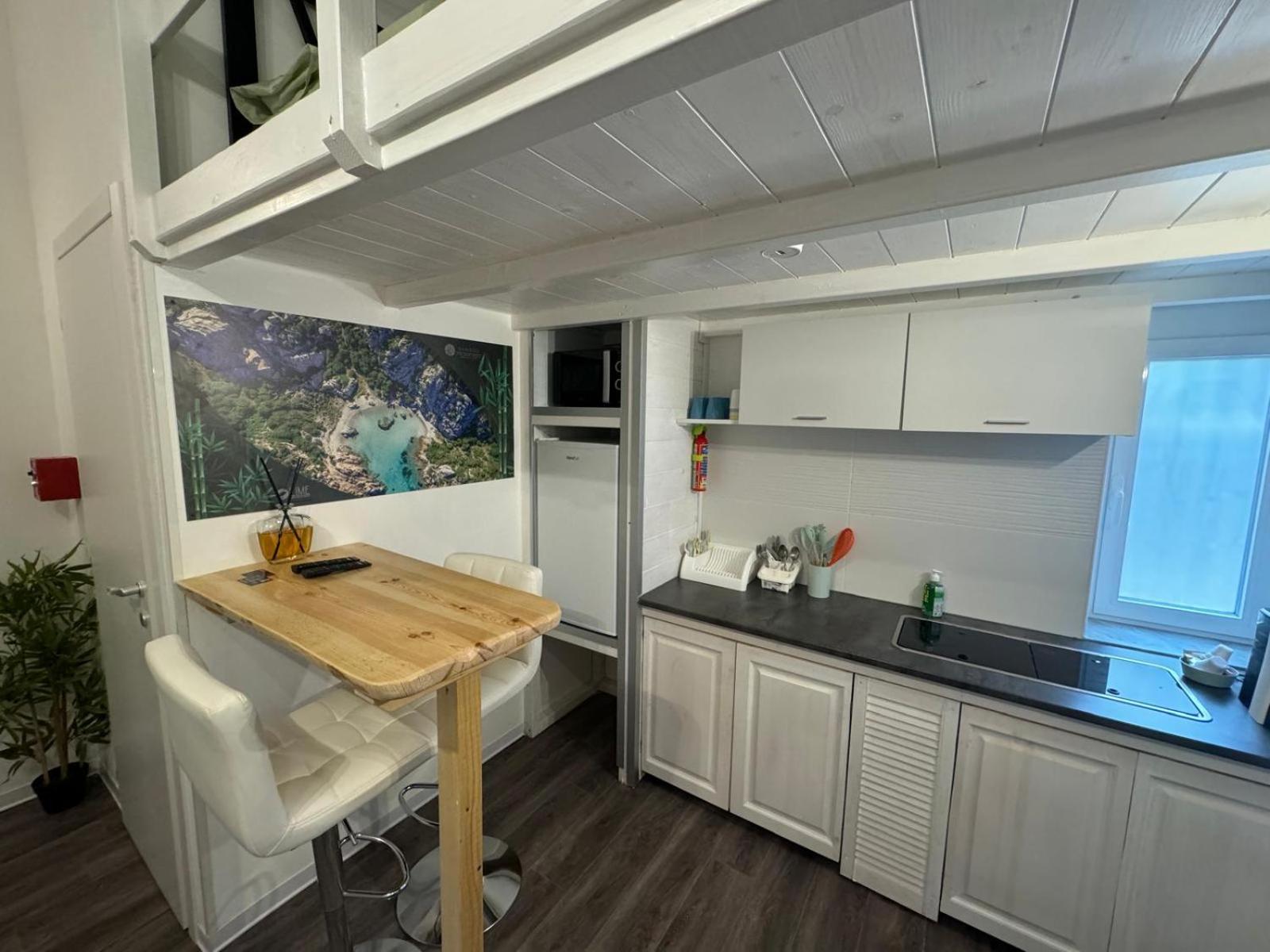 Lime Apartments - BAMBOO