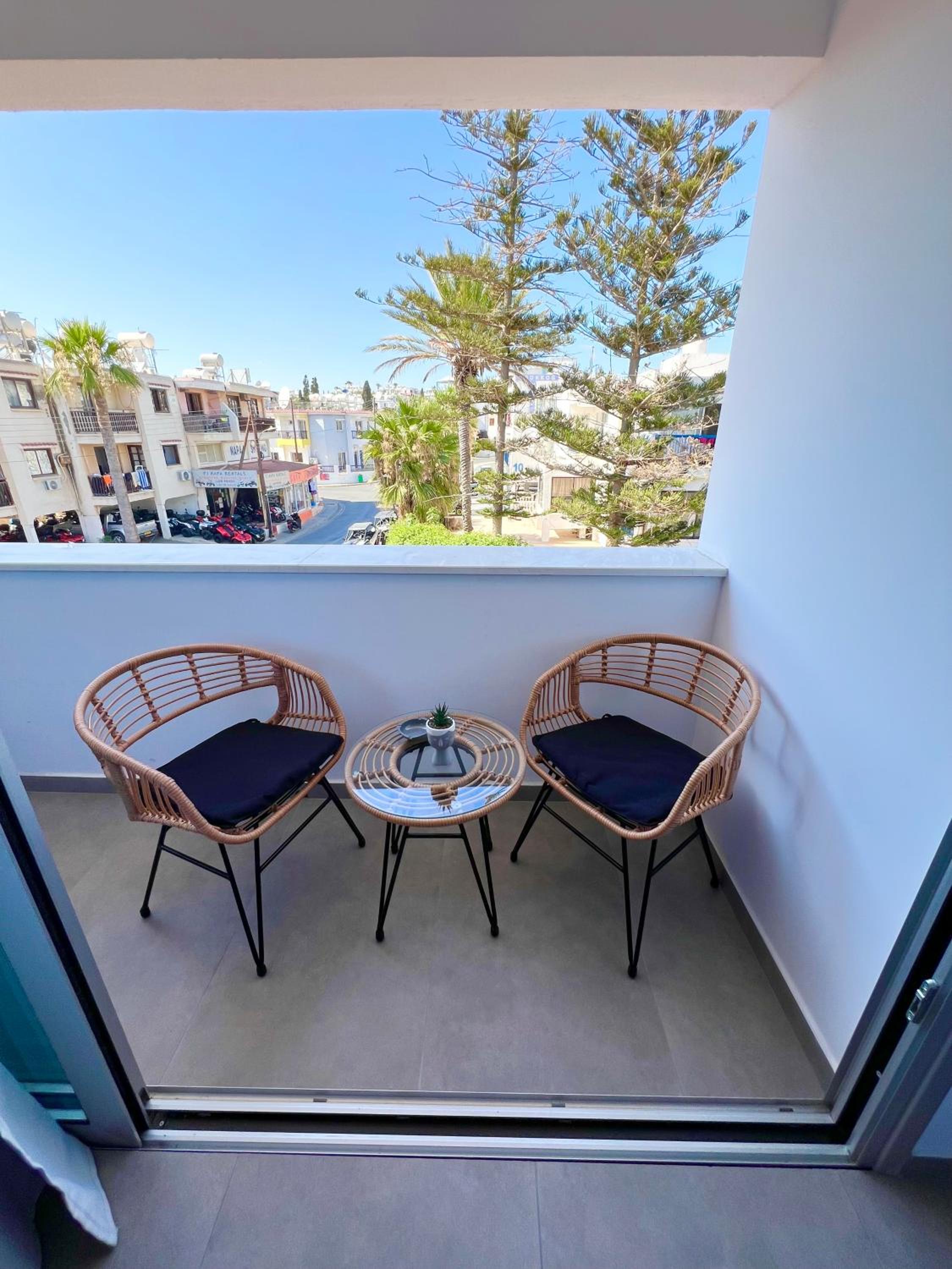 Living Boutique Apartments Adults Only