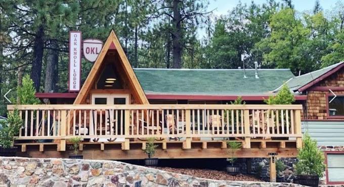 oak knoll lodge