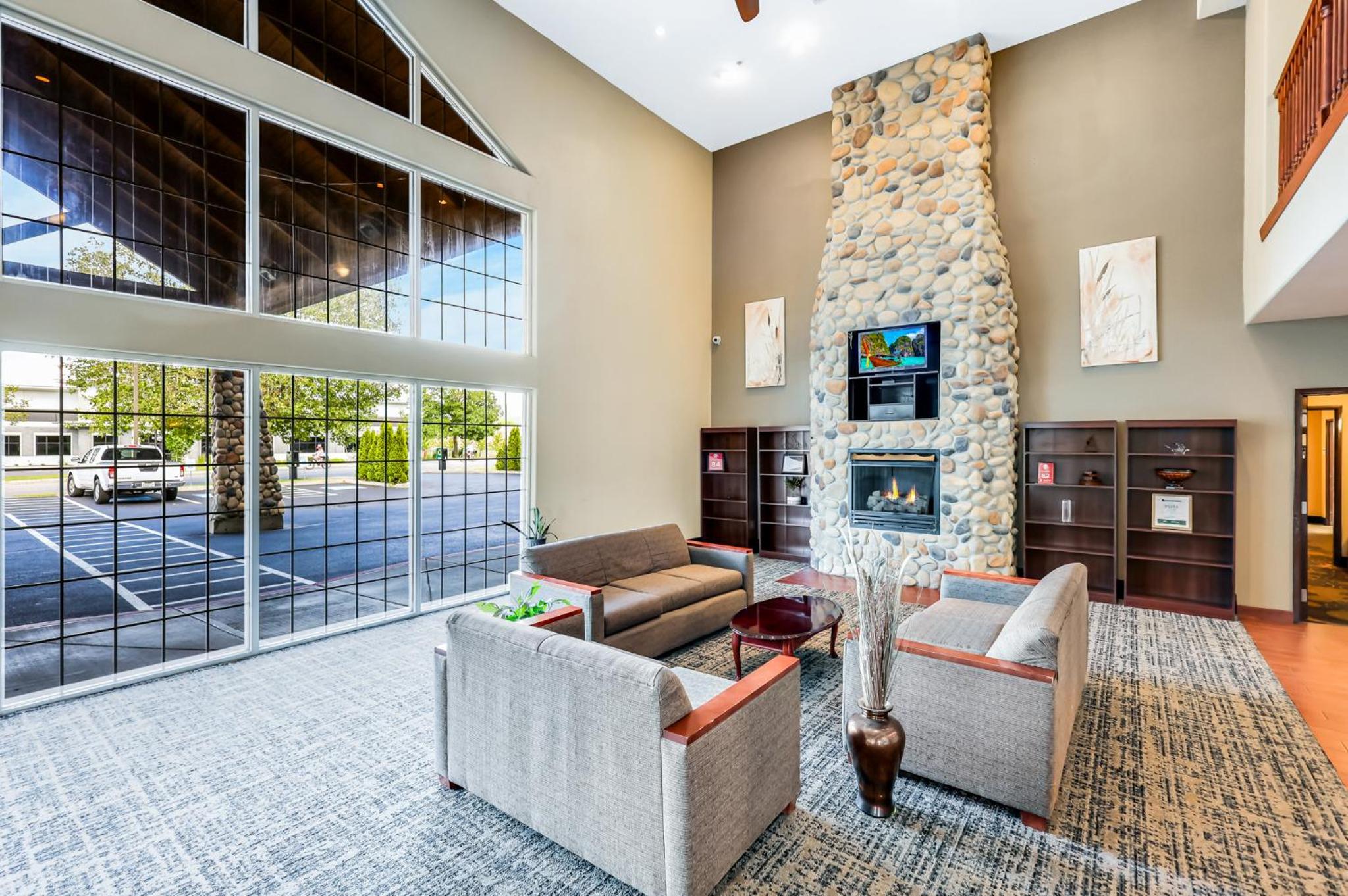 Garner Hotel Liberty Lake by IHG view 5