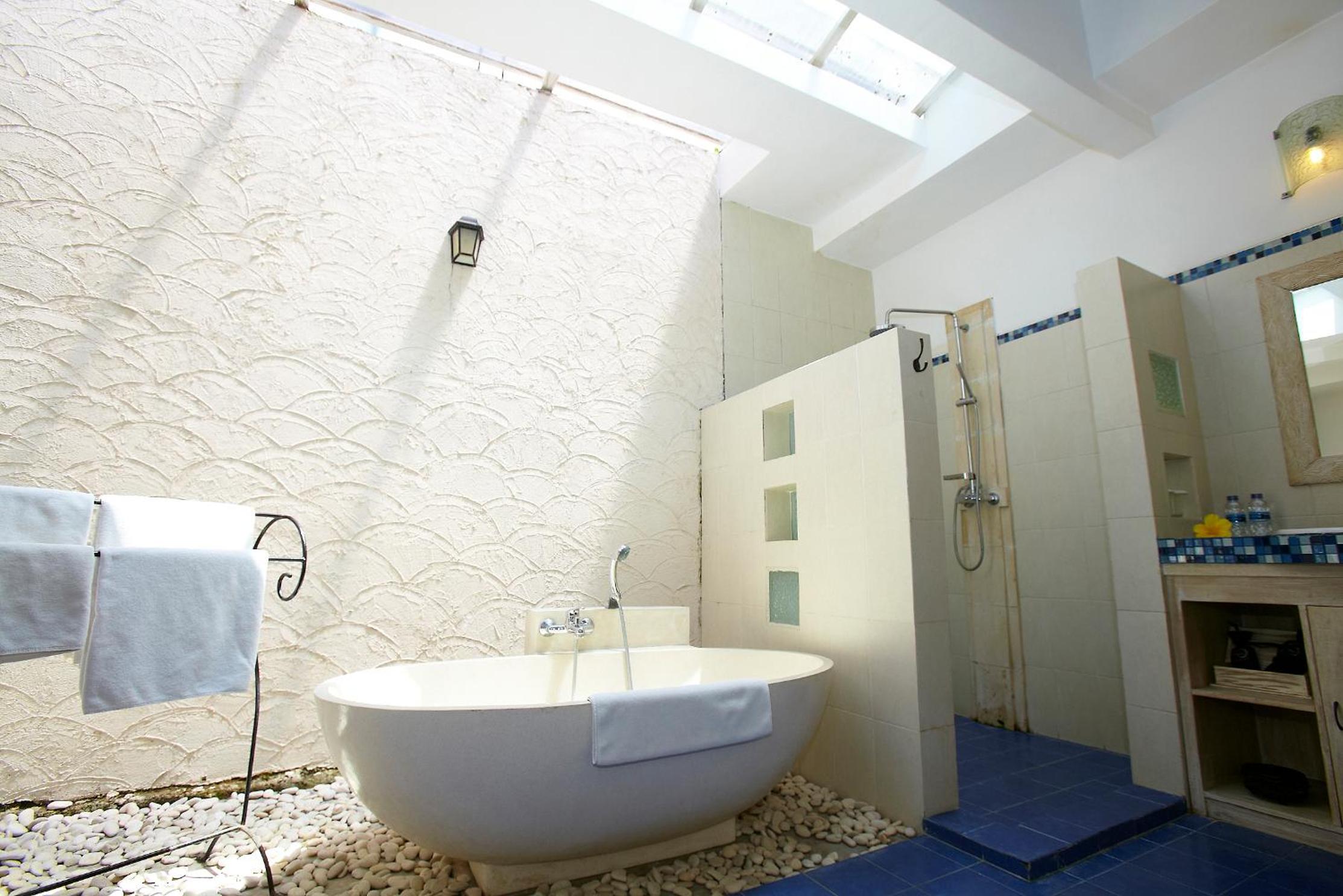 Artemis Villa Hotel
