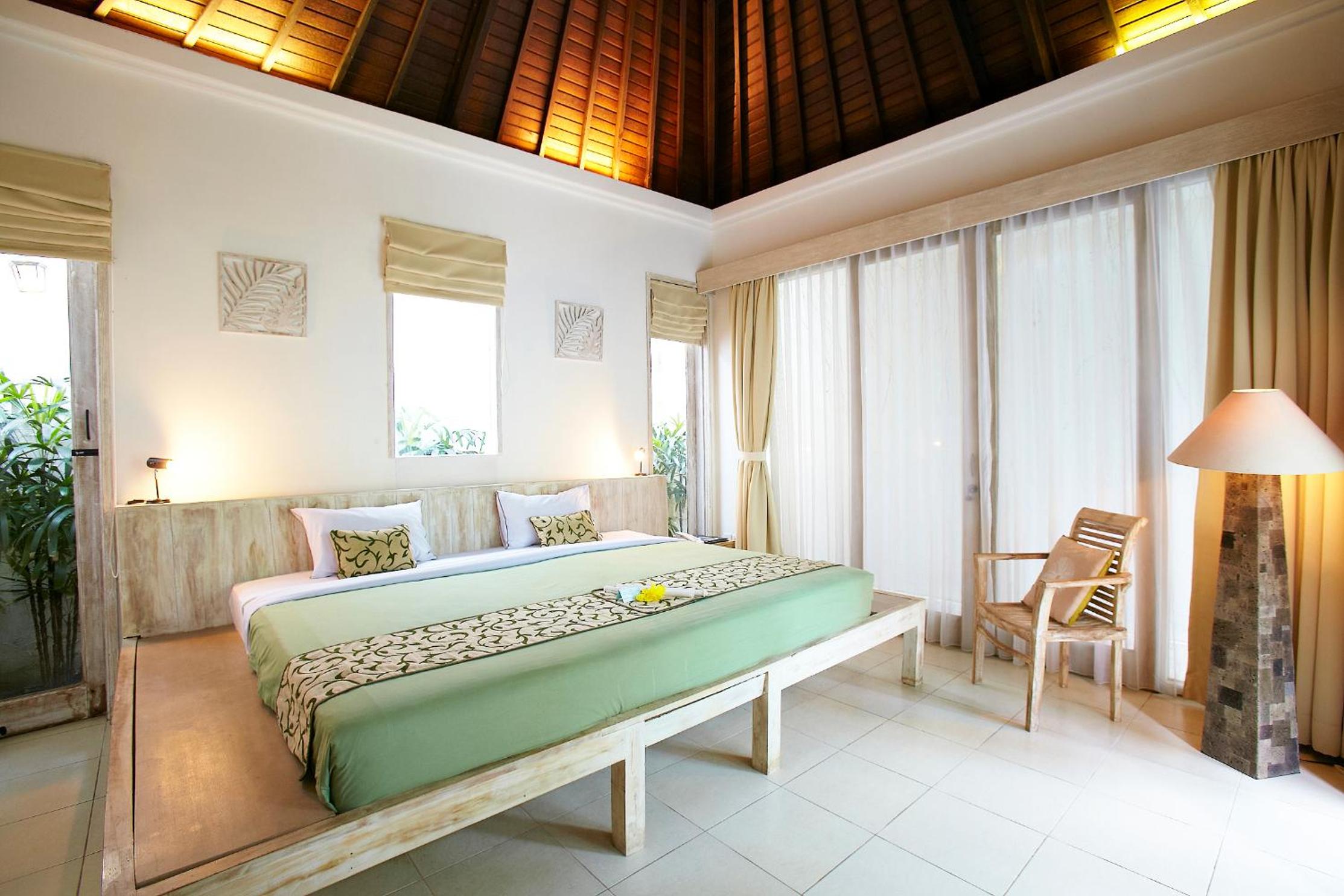 Artemis Villa Hotel