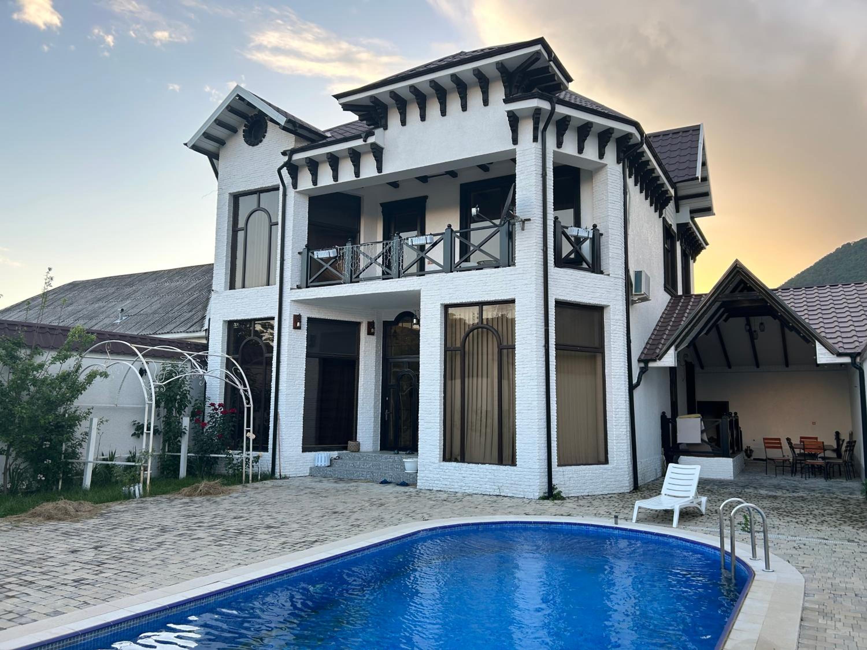 Gabala Rich Villa