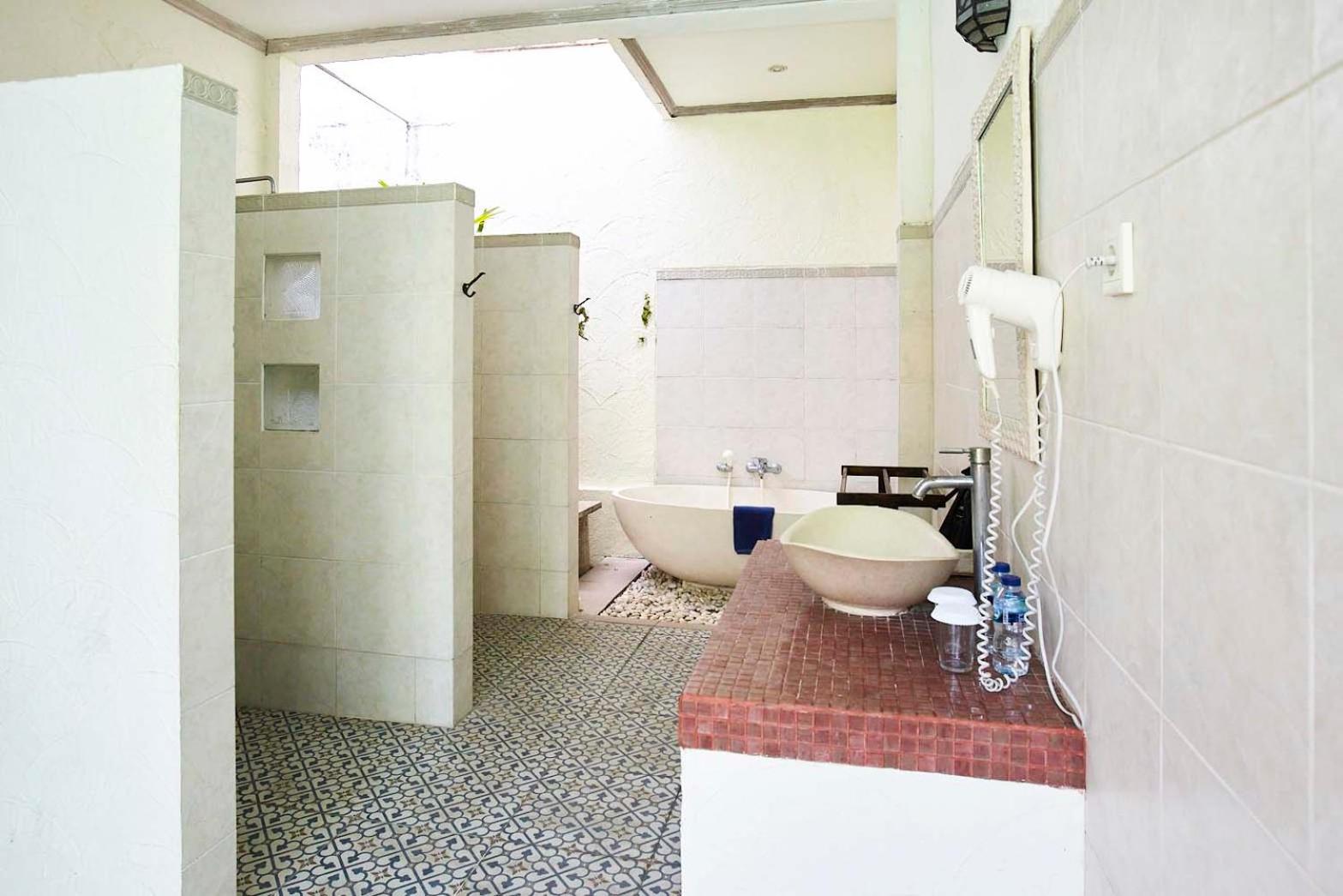 Artemis Villa Hotel