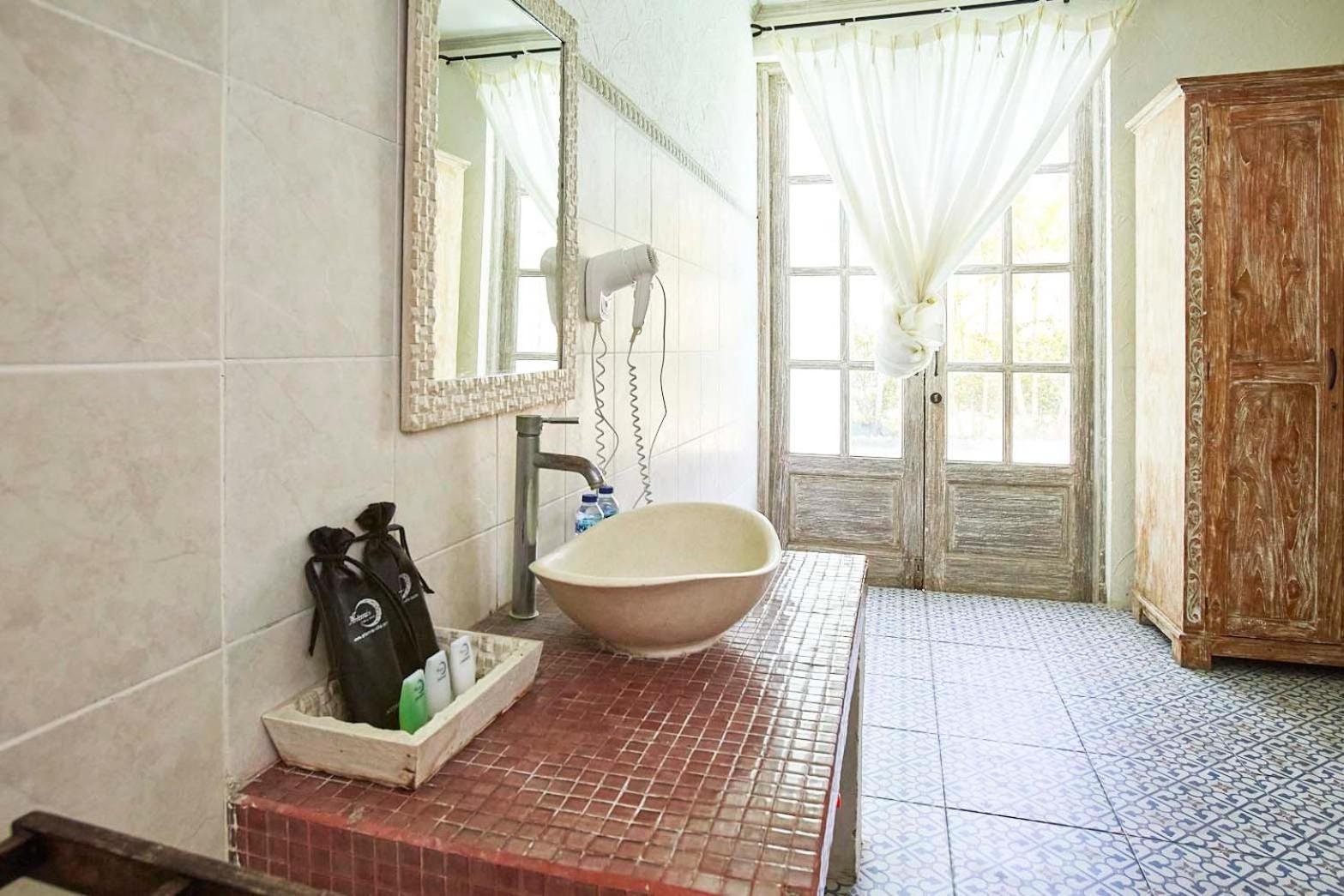 Artemis Villa Hotel