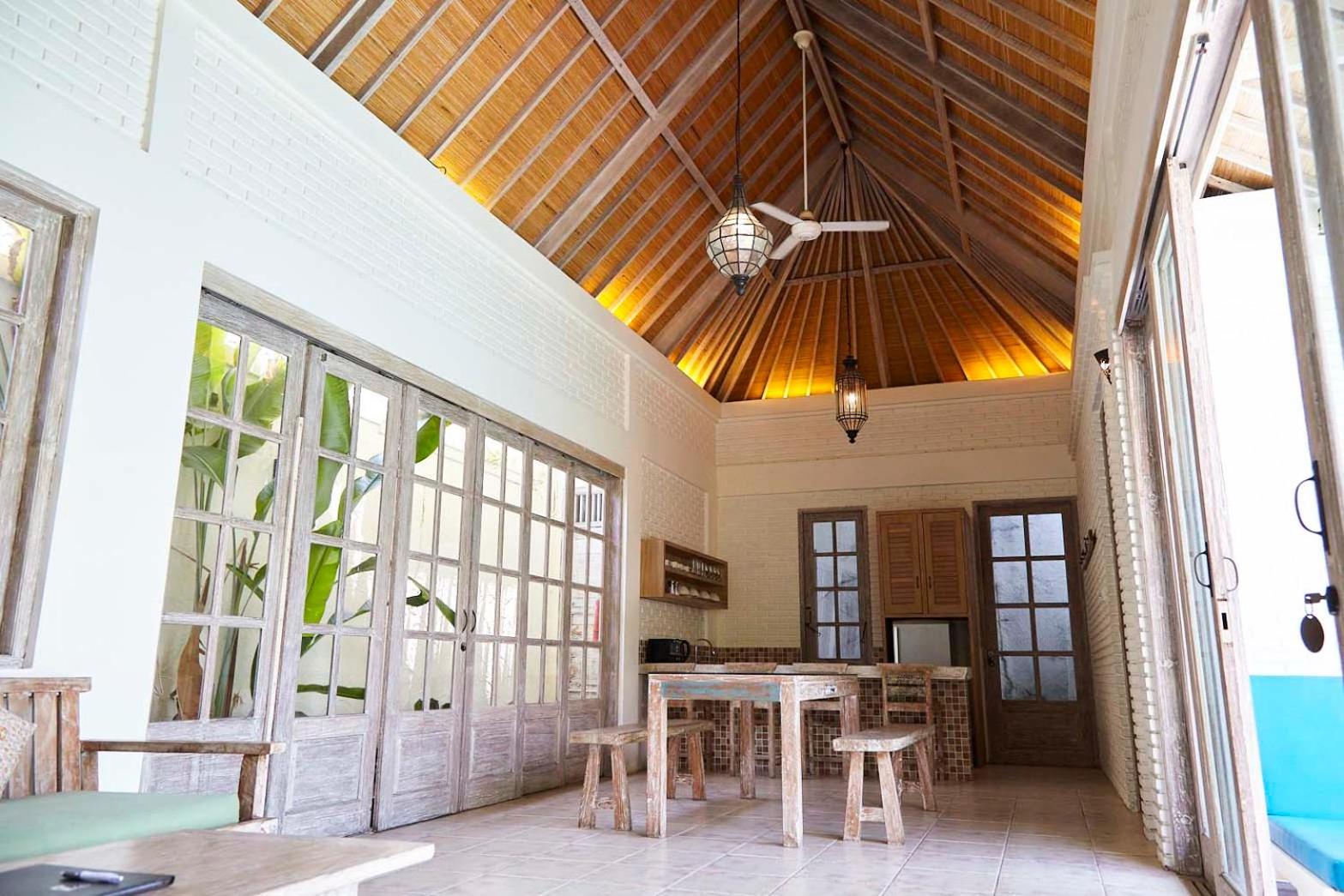 Artemis Villa Hotel