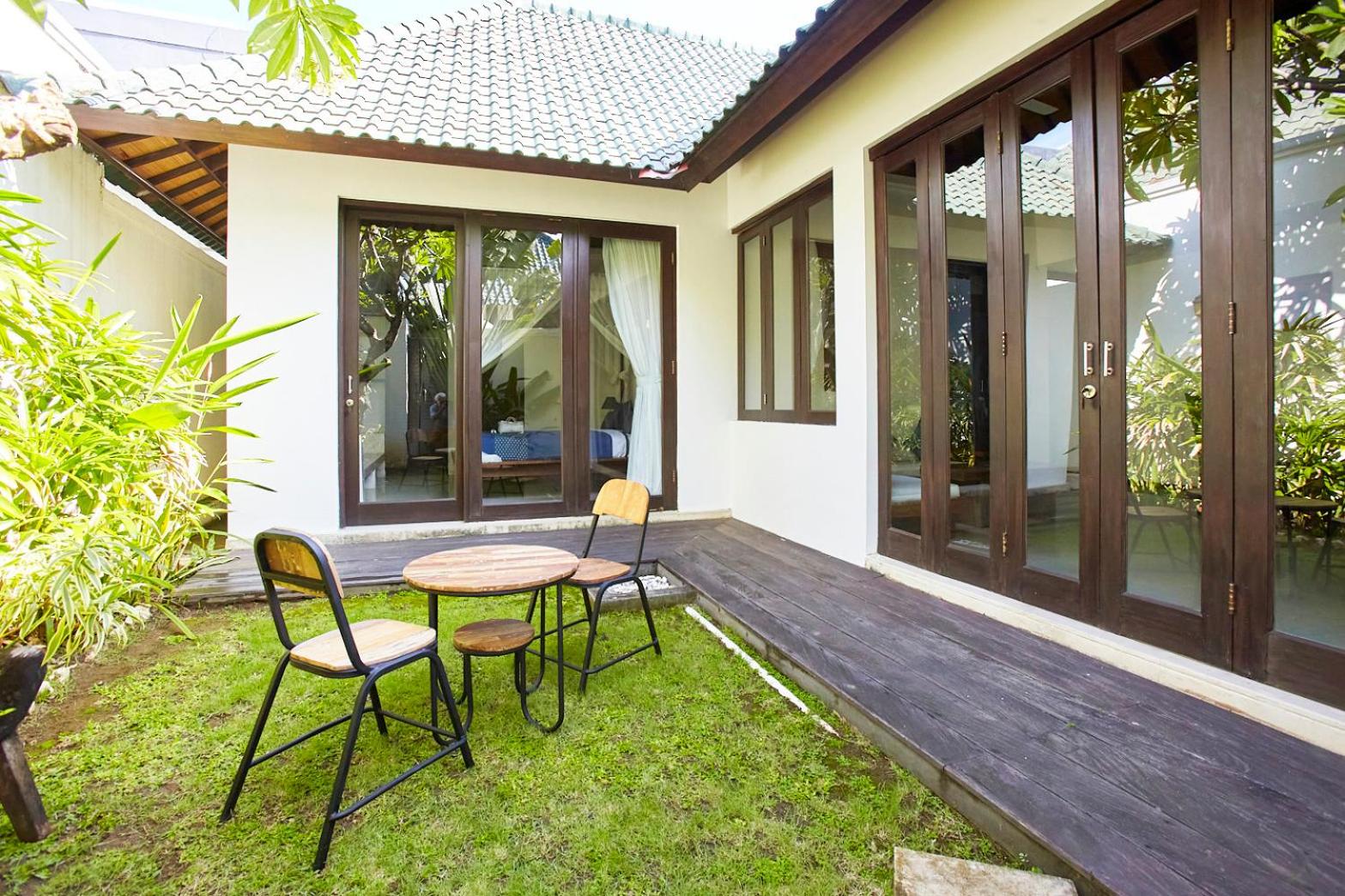 Artemis Villa Hotel