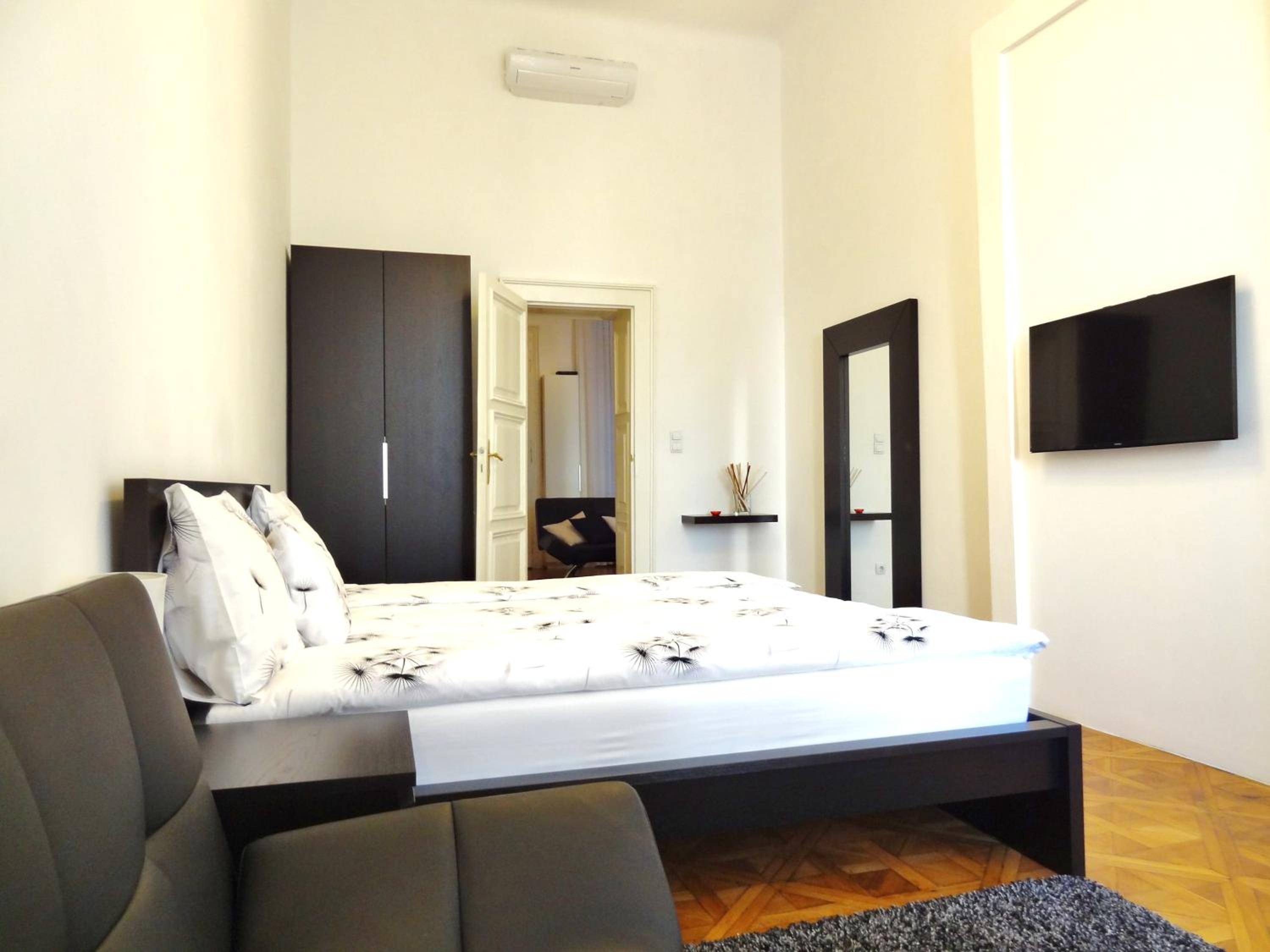 Erzsebet Boulevard Apartment