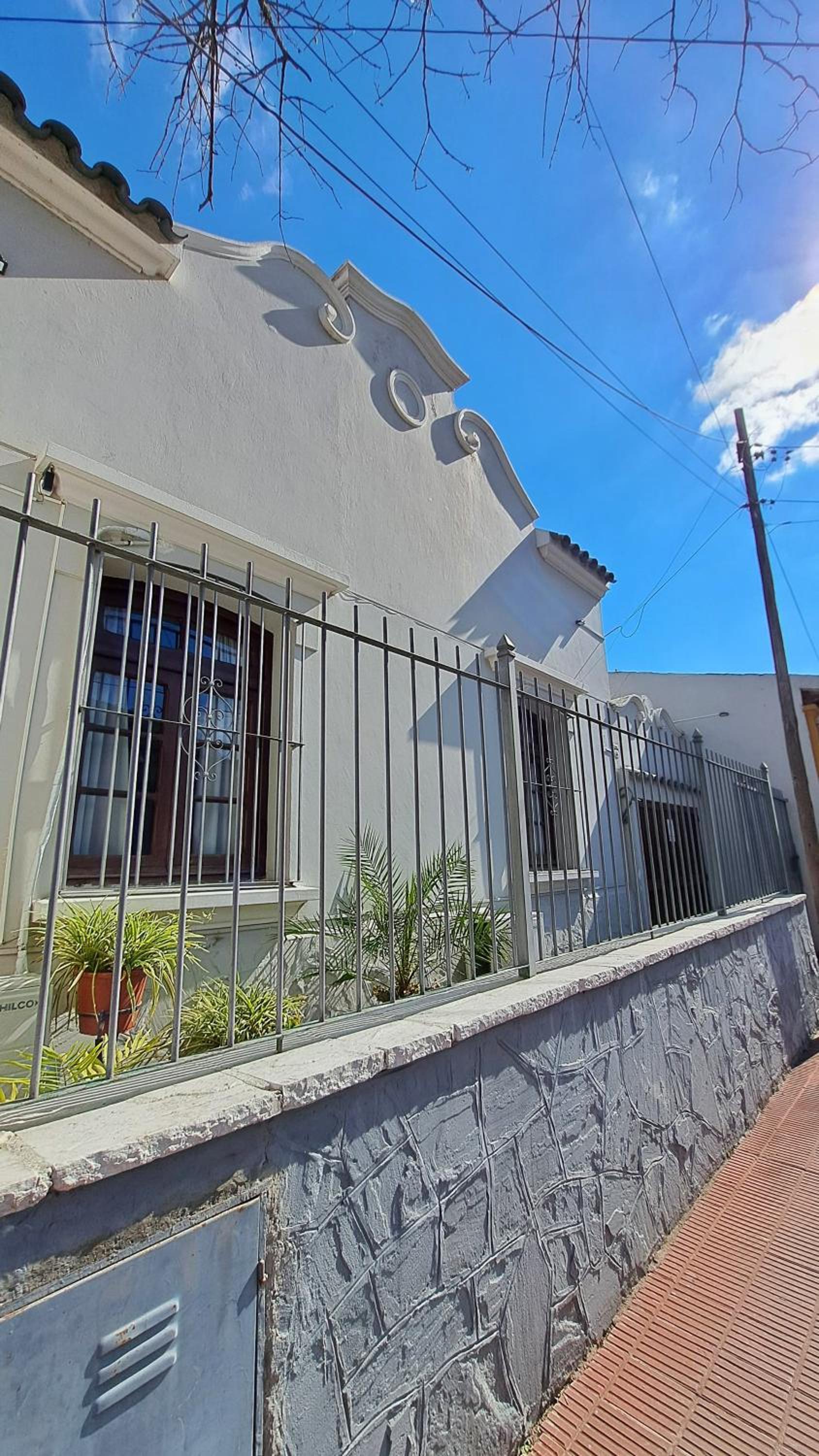 Casa Kolla - 2 bedrooms with private garage in downtown Salta