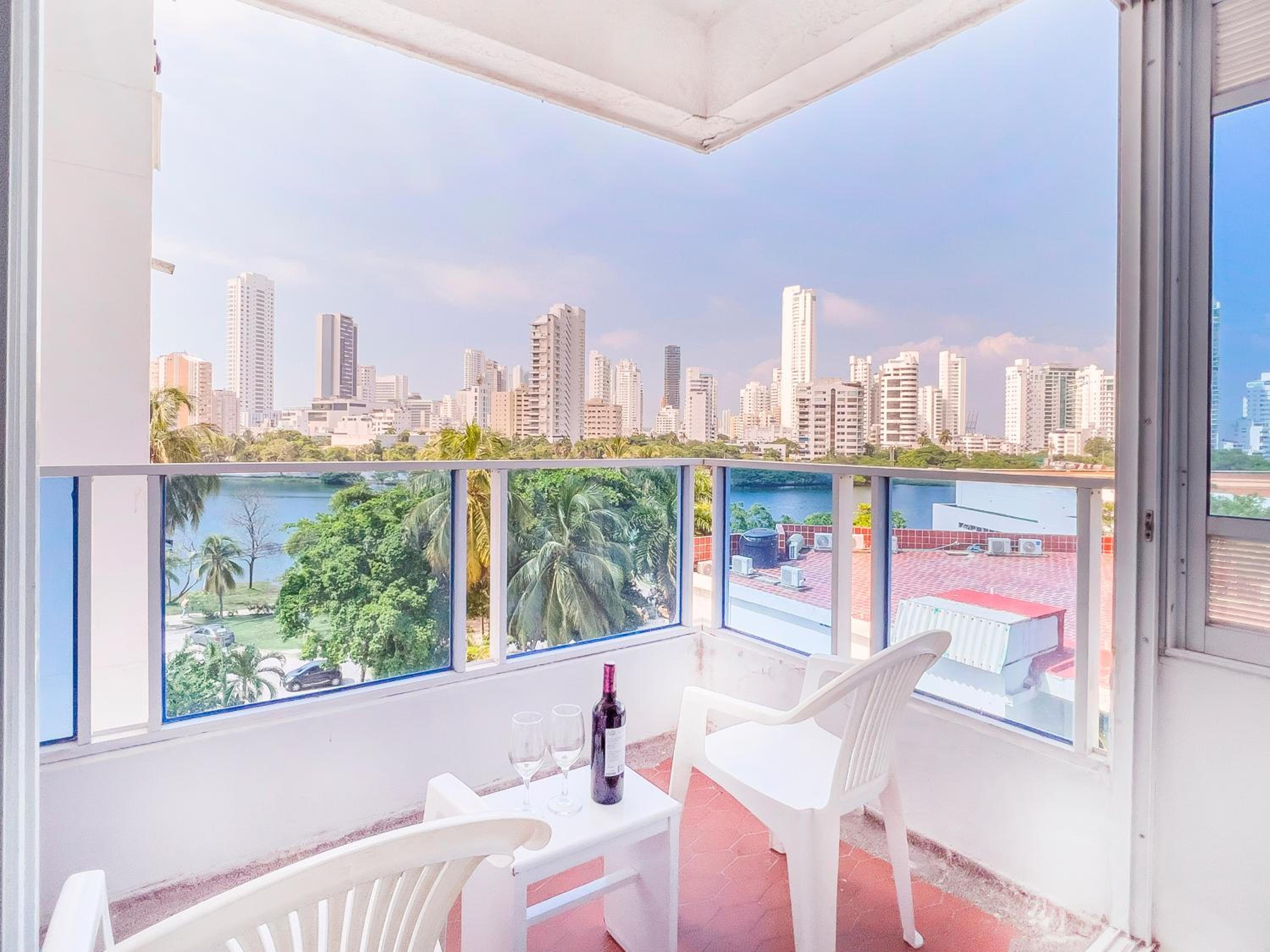 Riviera Summer - Livin Colombia