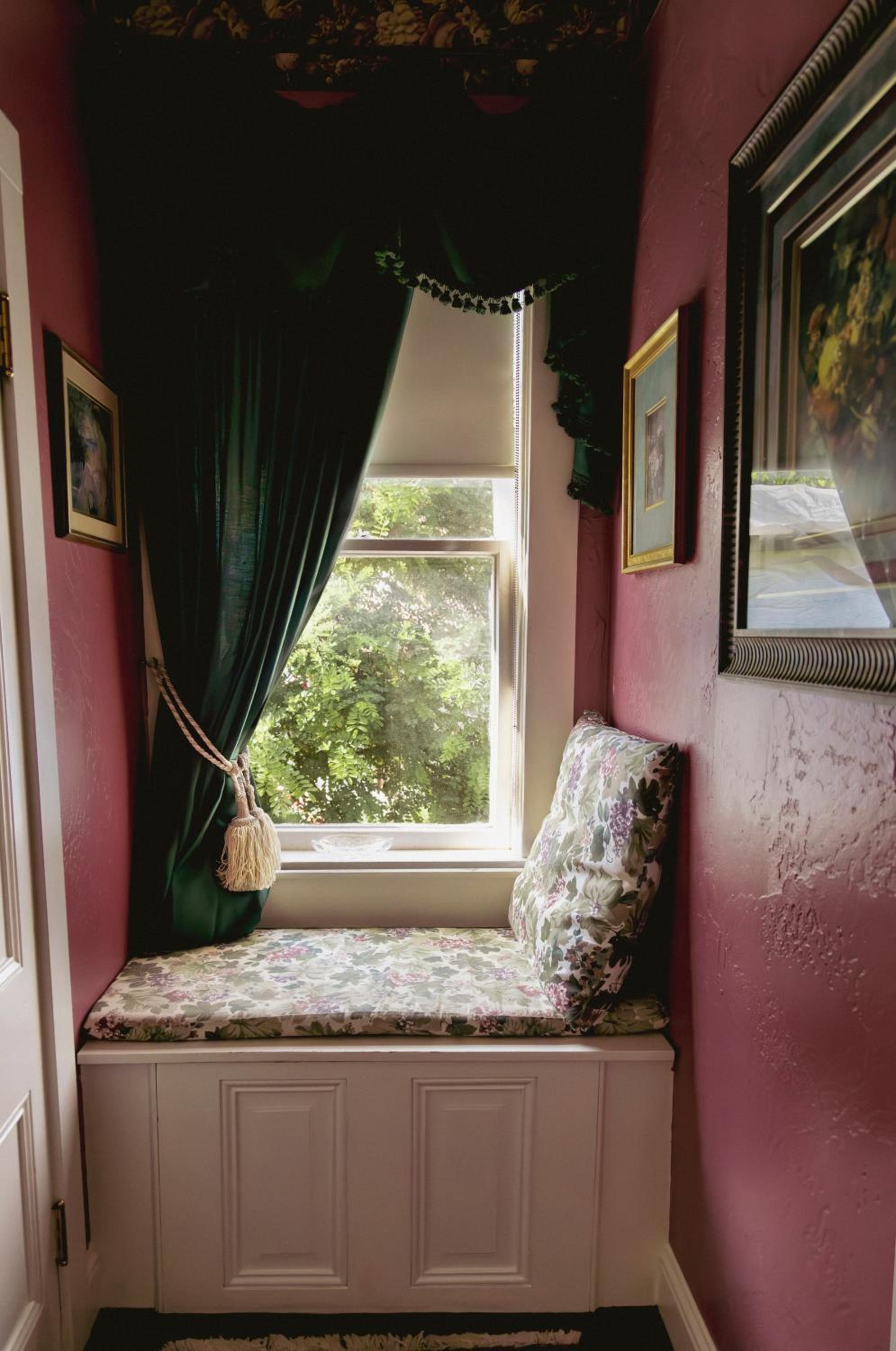 Weaverville Hotel