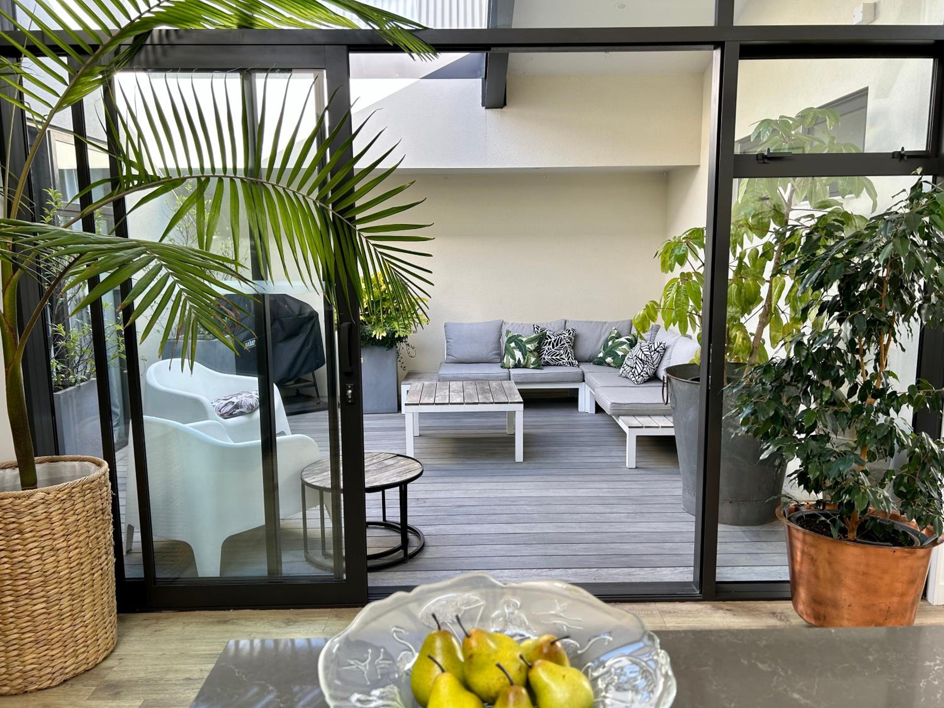 SEAduction Luxury Apartment view 2