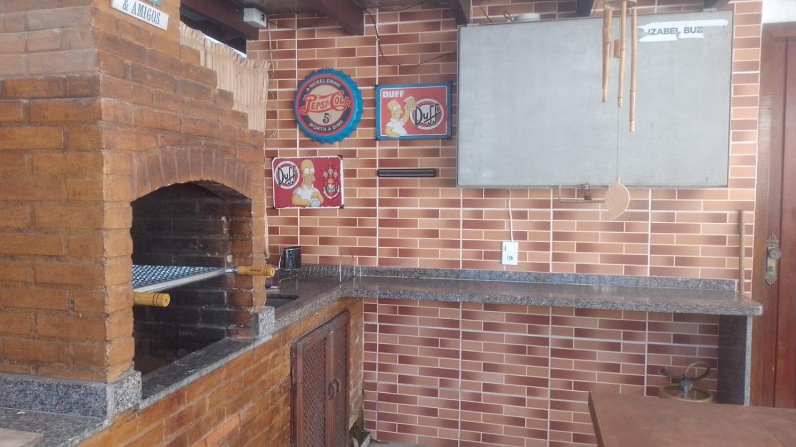 Linda casa no centro de Buzios 4