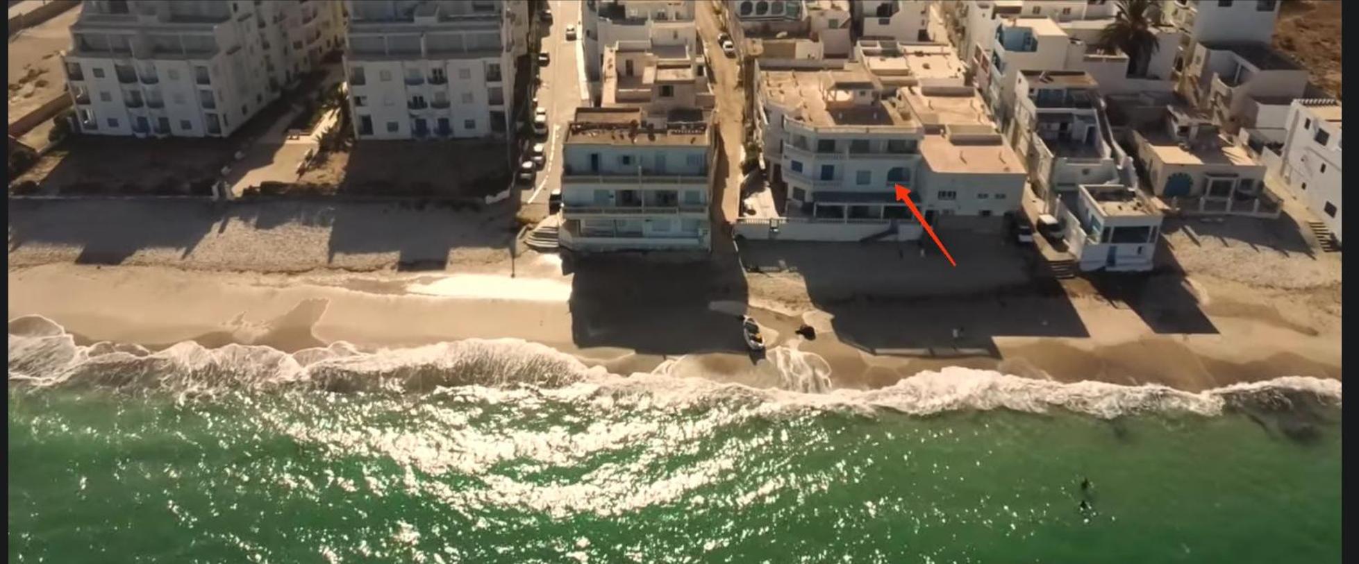 Pied dans l'Eau à Sousse méditerranéen
