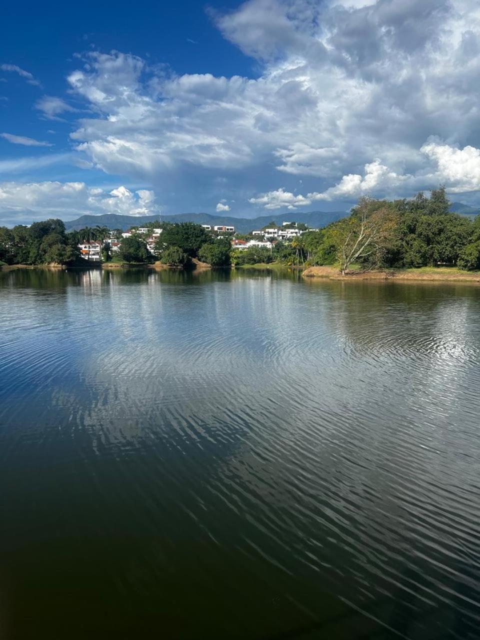 Casa campestre condominio la estancia, en Melgar piscina privada