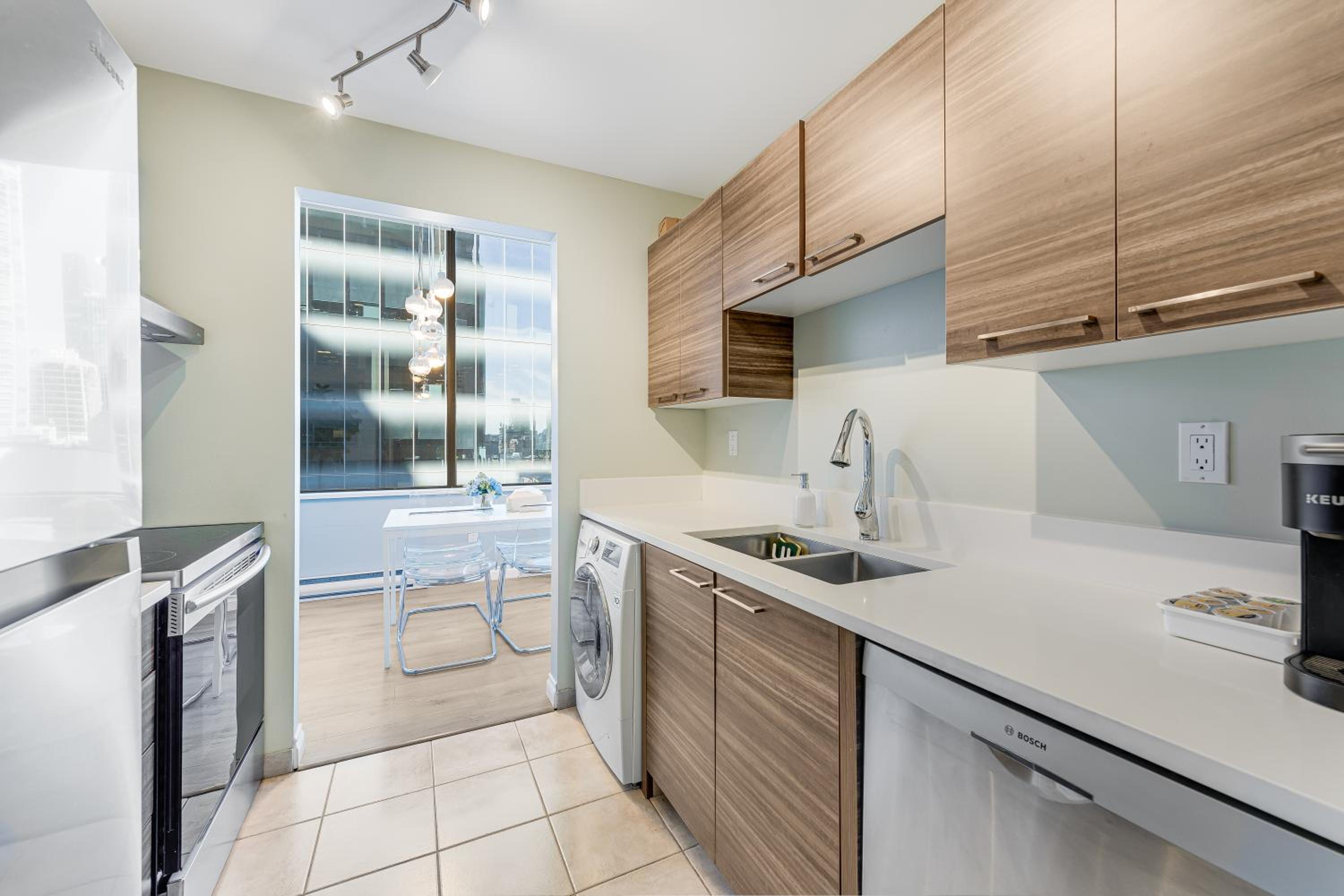 Best Location Downtown Chic Suites