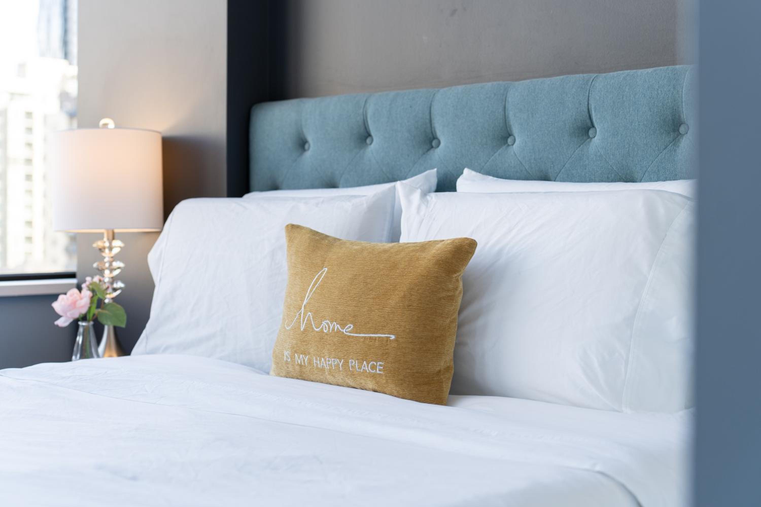 Best Location Downtown Chic Suites