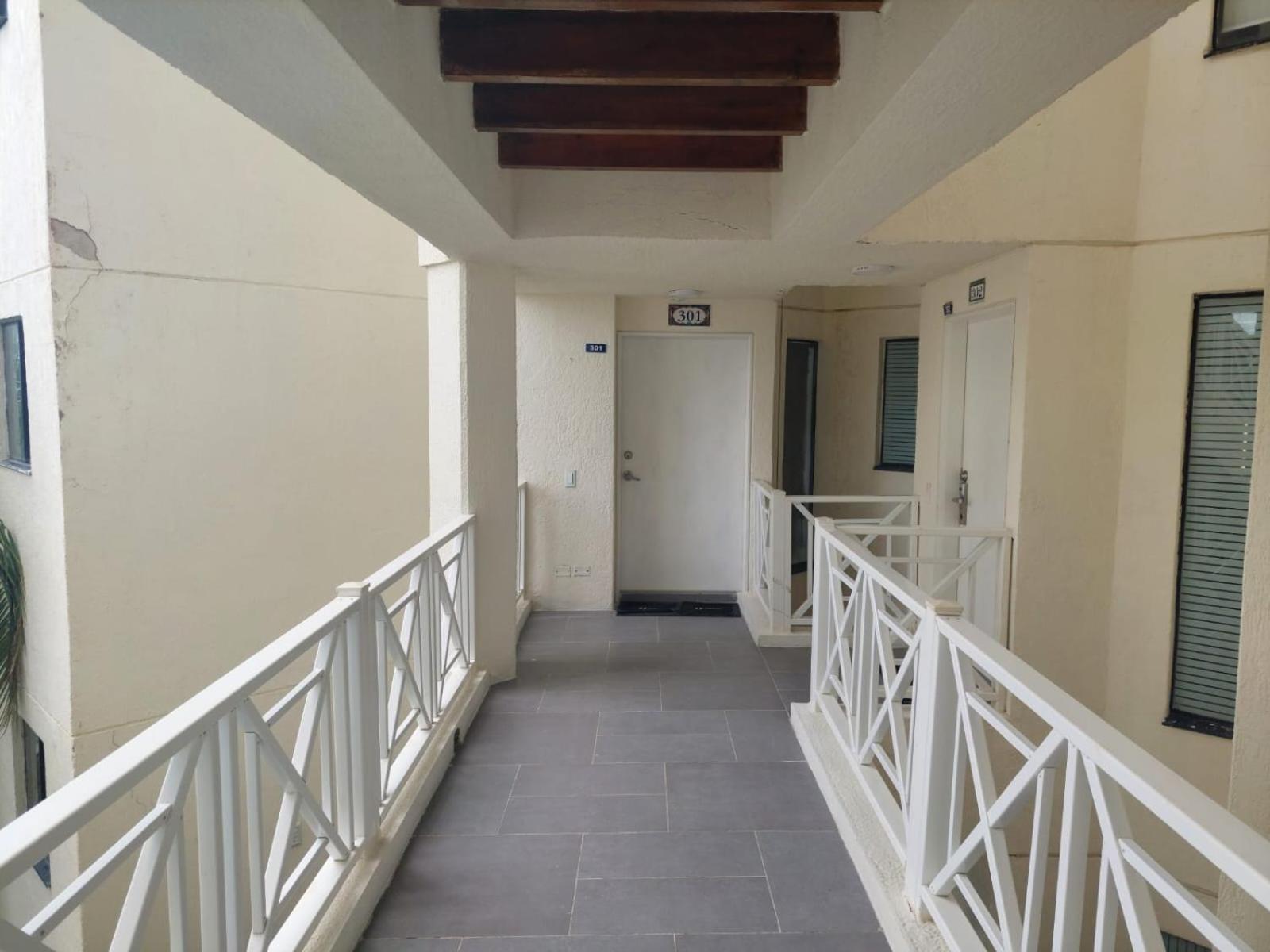 Apartamento en San Andrés frente al mar con piscina