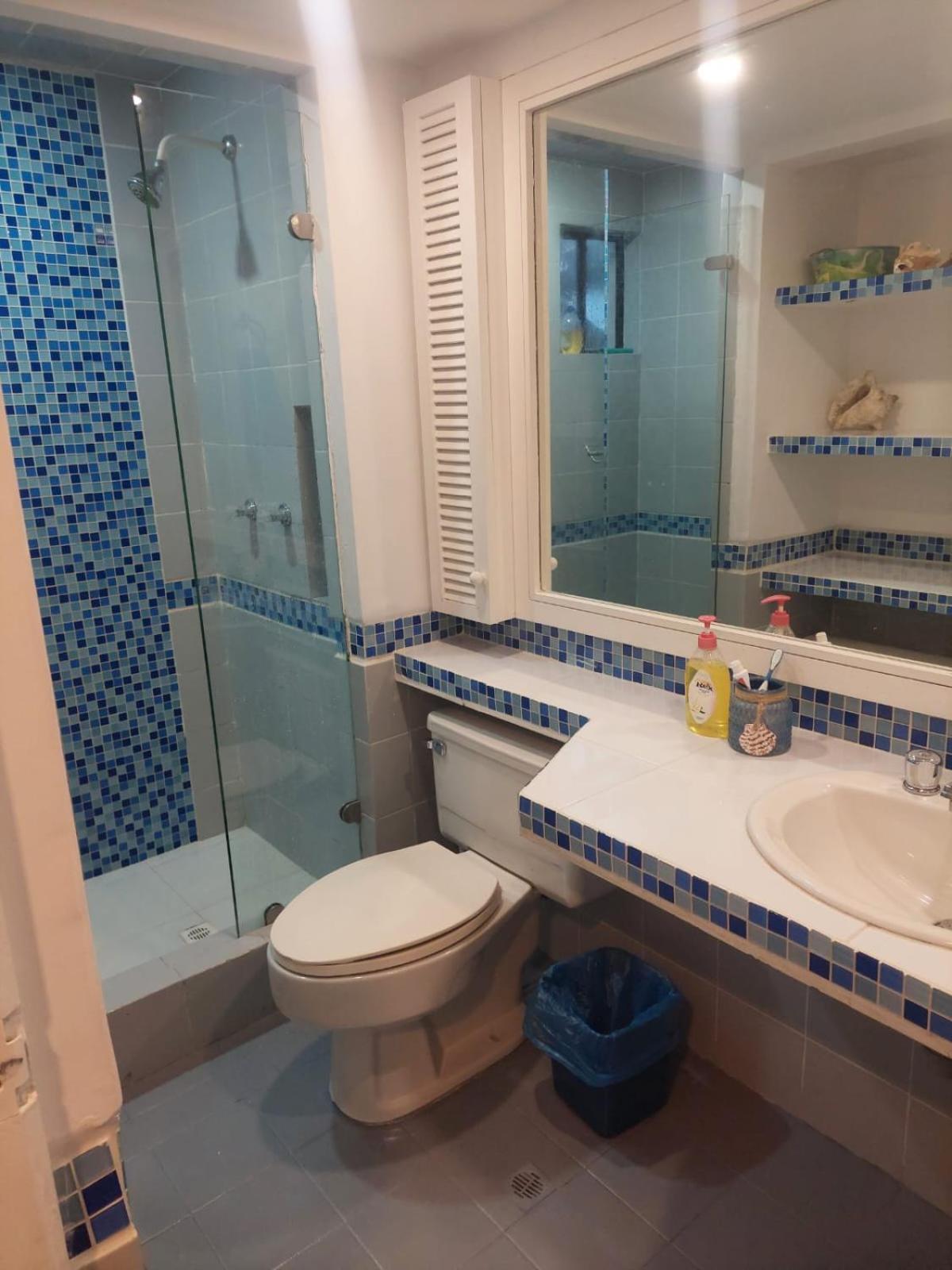 Apartamento en San Andrés frente al mar con piscina