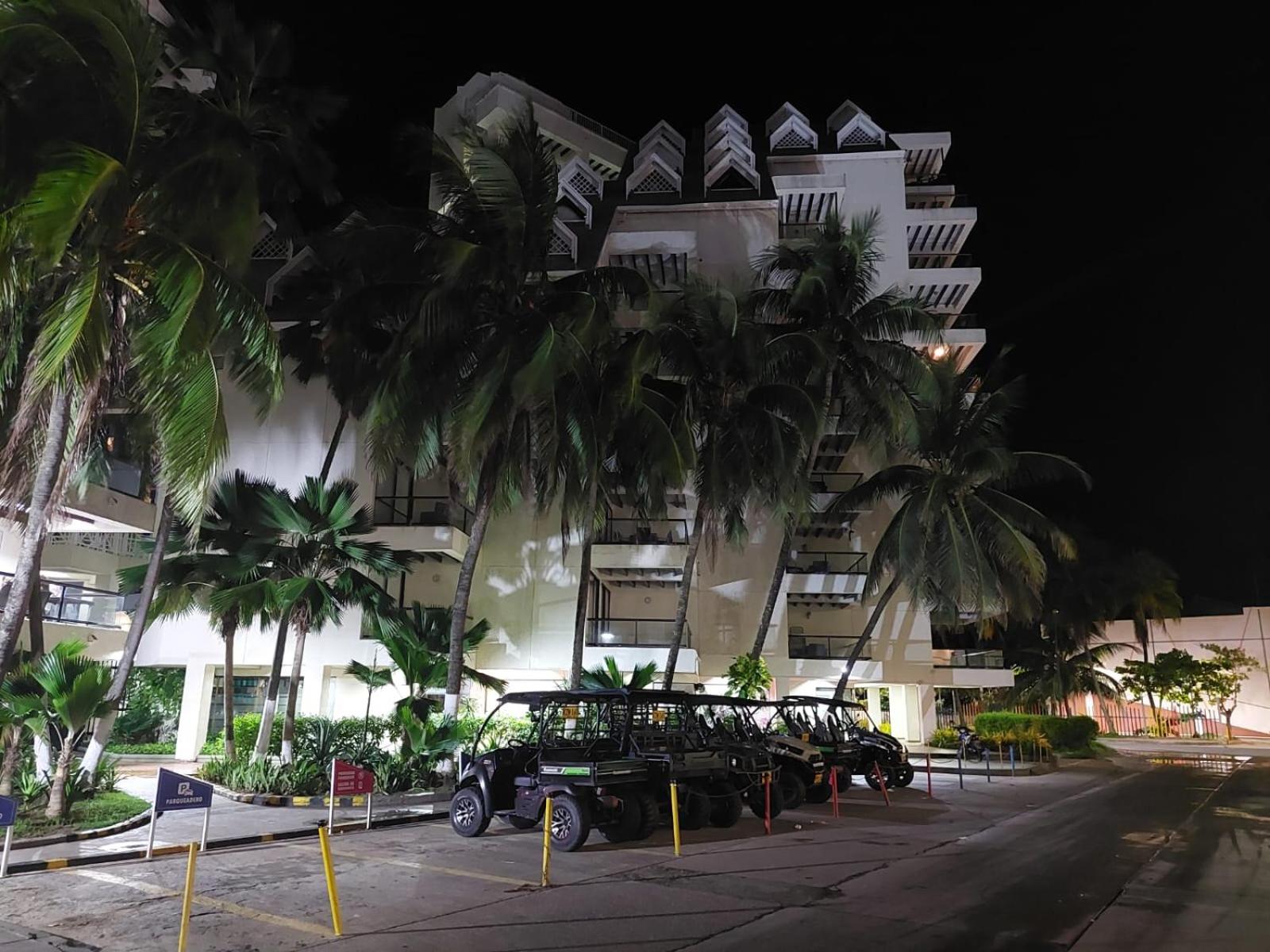 Apartamento en San Andrés frente al mar con piscina