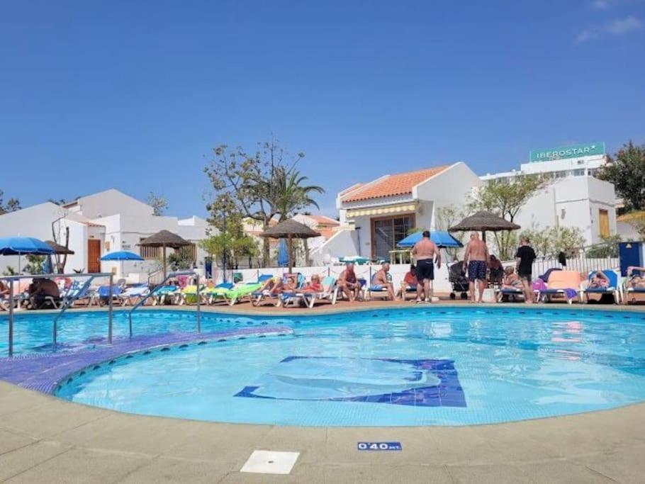 Apartamento Elisa en Garden City con piscina climatizada