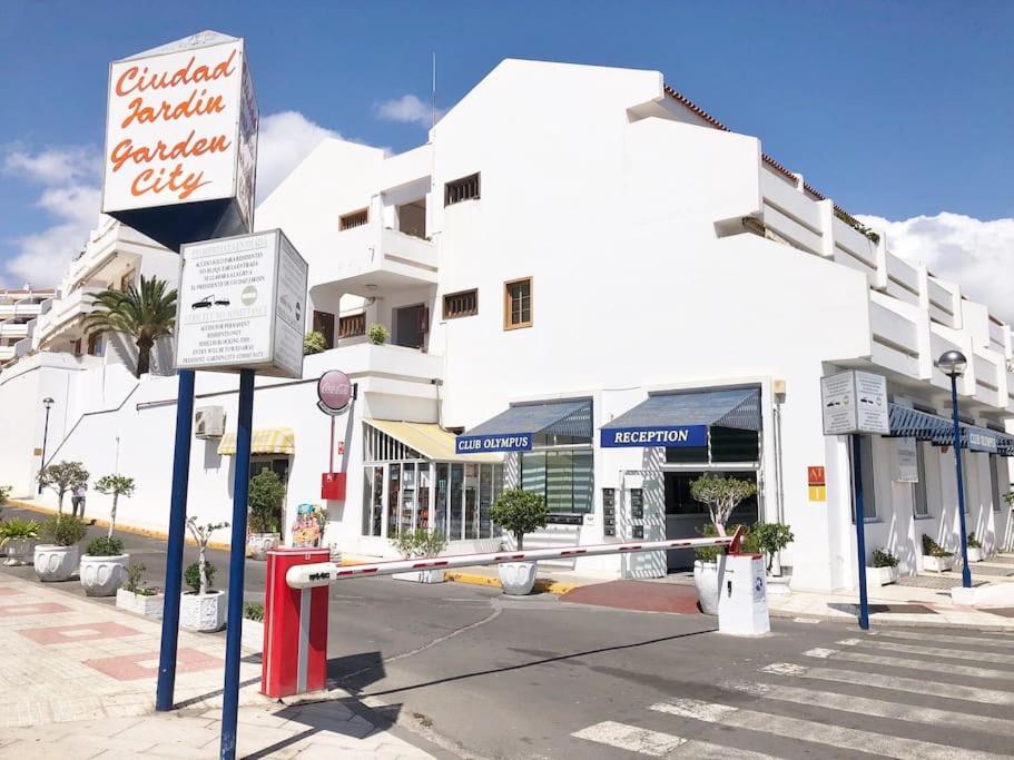 Apartamento Elisa en Garden City con piscina climatizada