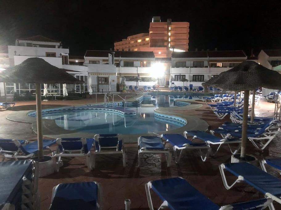 Apartamento Elisa en Garden City con piscina climatizada