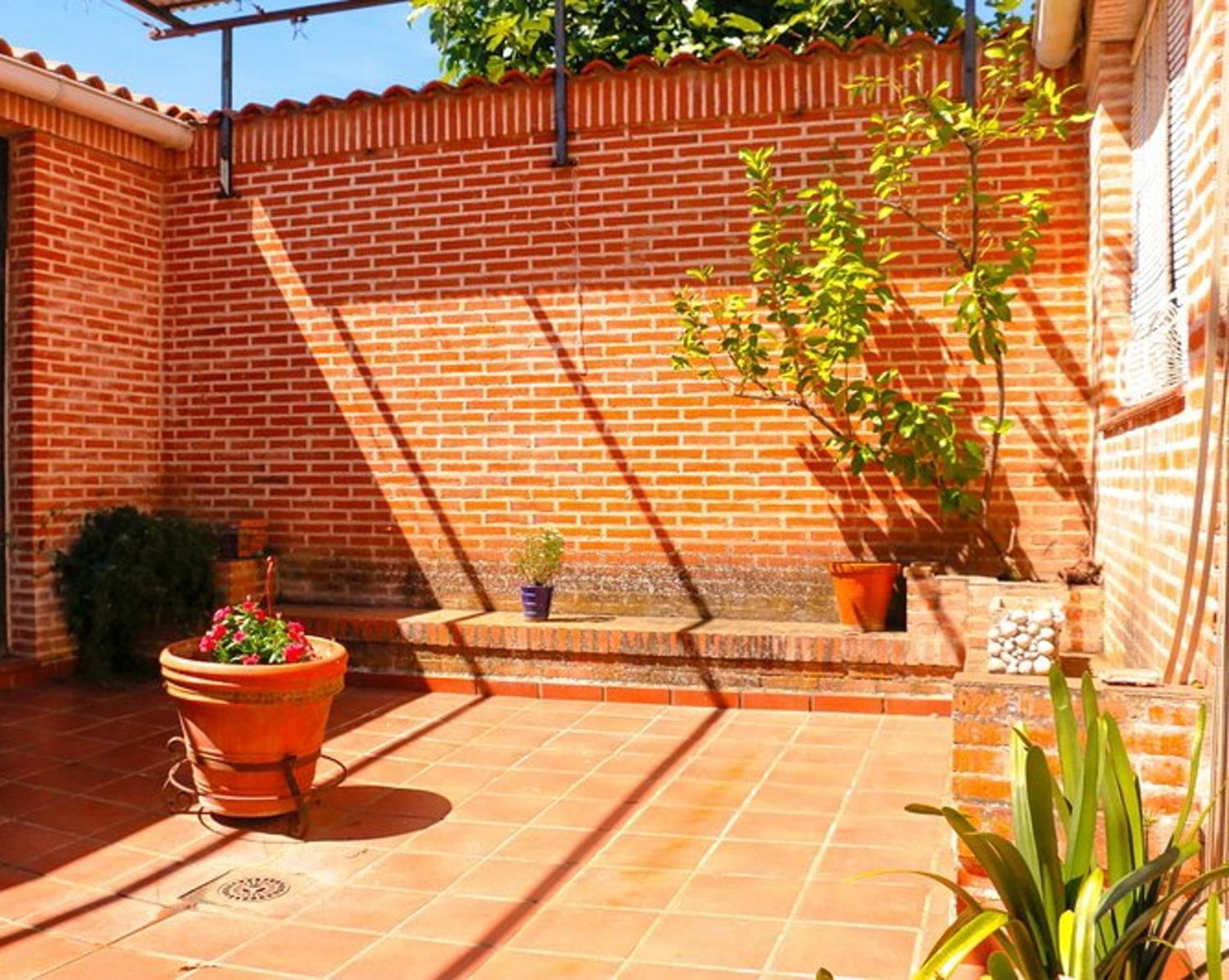 Charming House in Castilblanco with Terrace and Fireplace