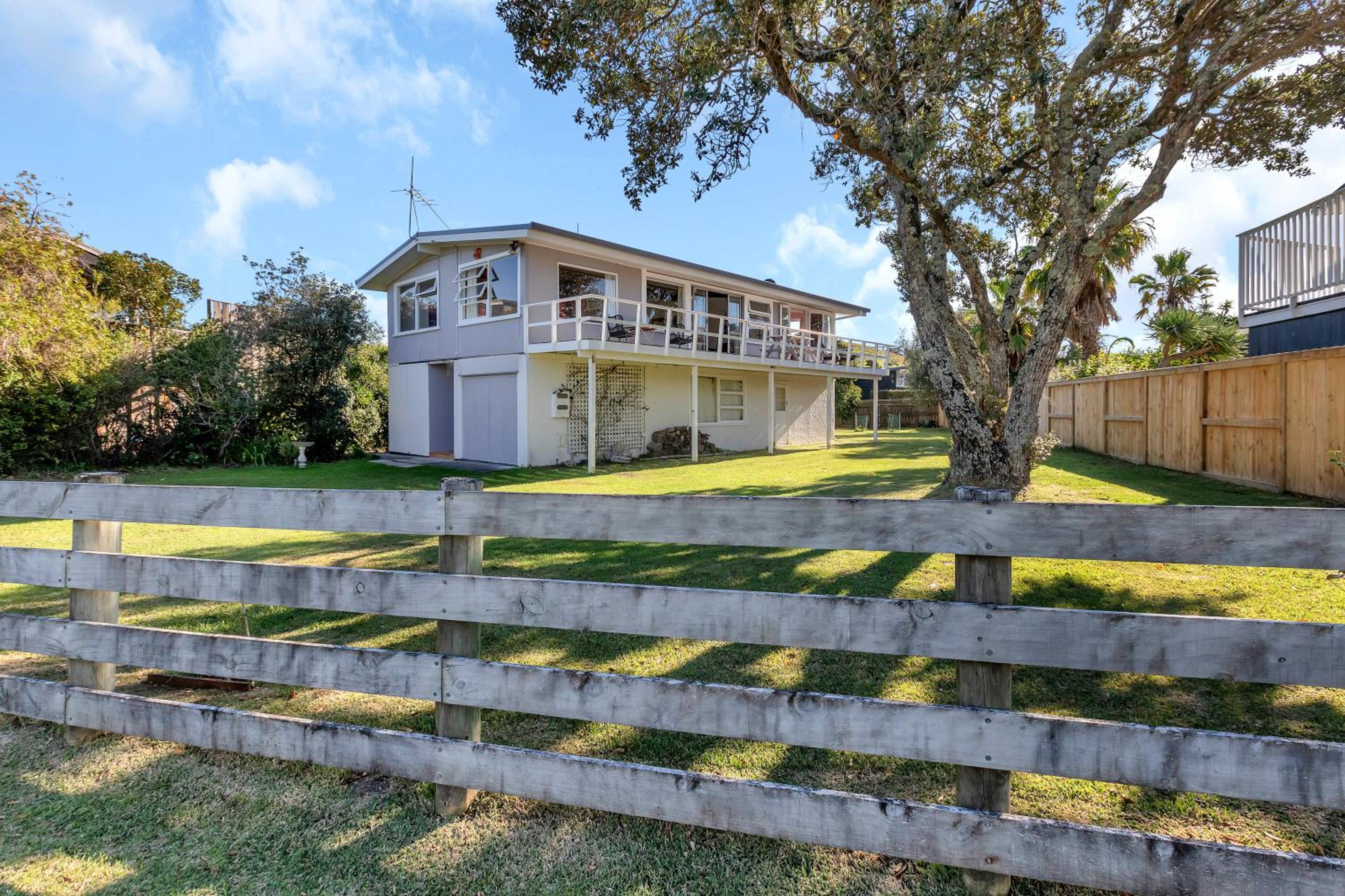 Playtime Plus - Matapouri Holiday Home